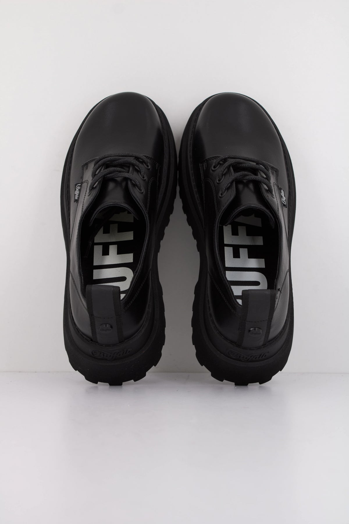 BUFFALO PLUTO LACE UP en color NEGRO  (3)