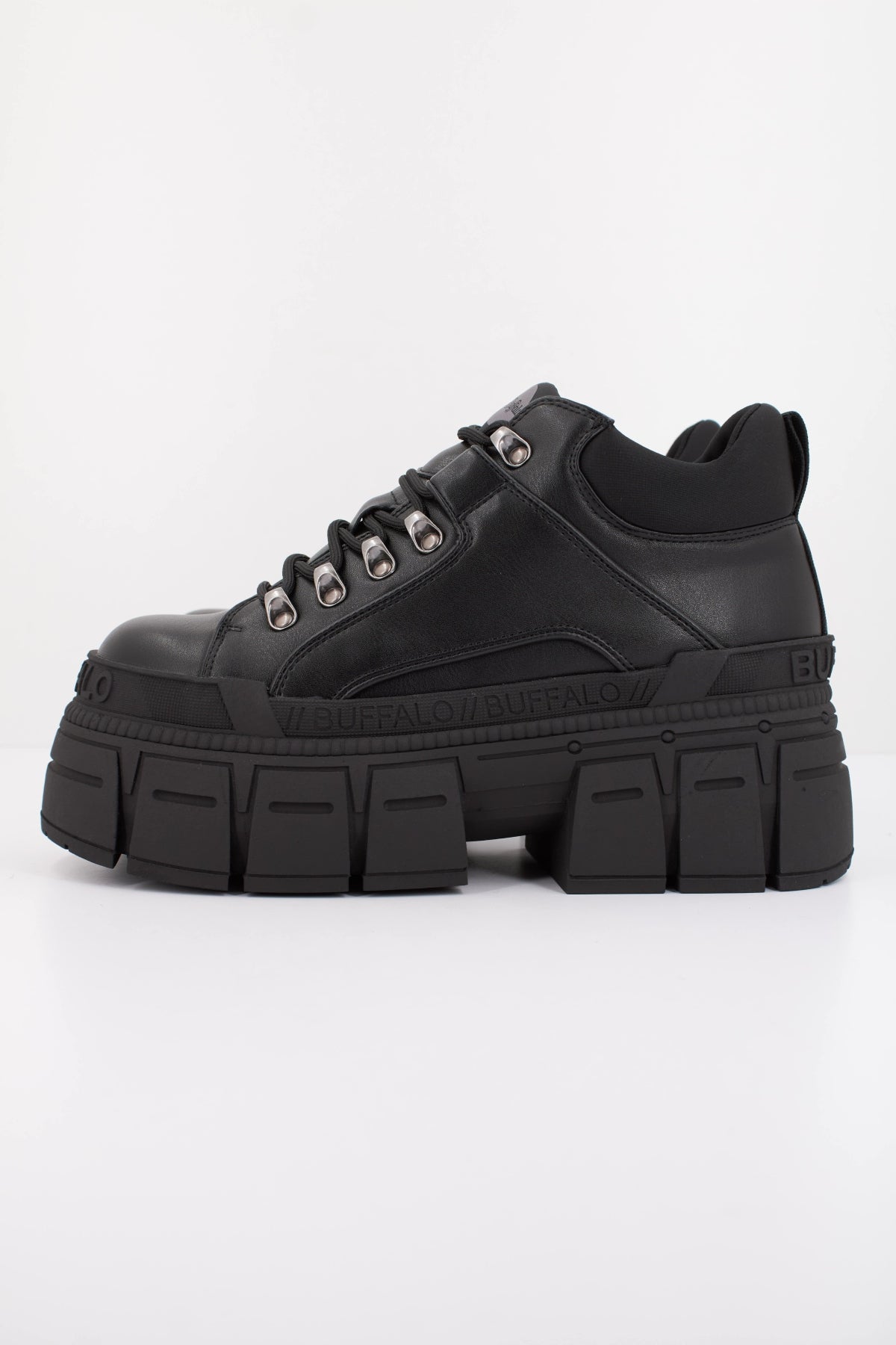 BUFFALO GOSPHER HIKE LO VEG en color NEGRO  (1)