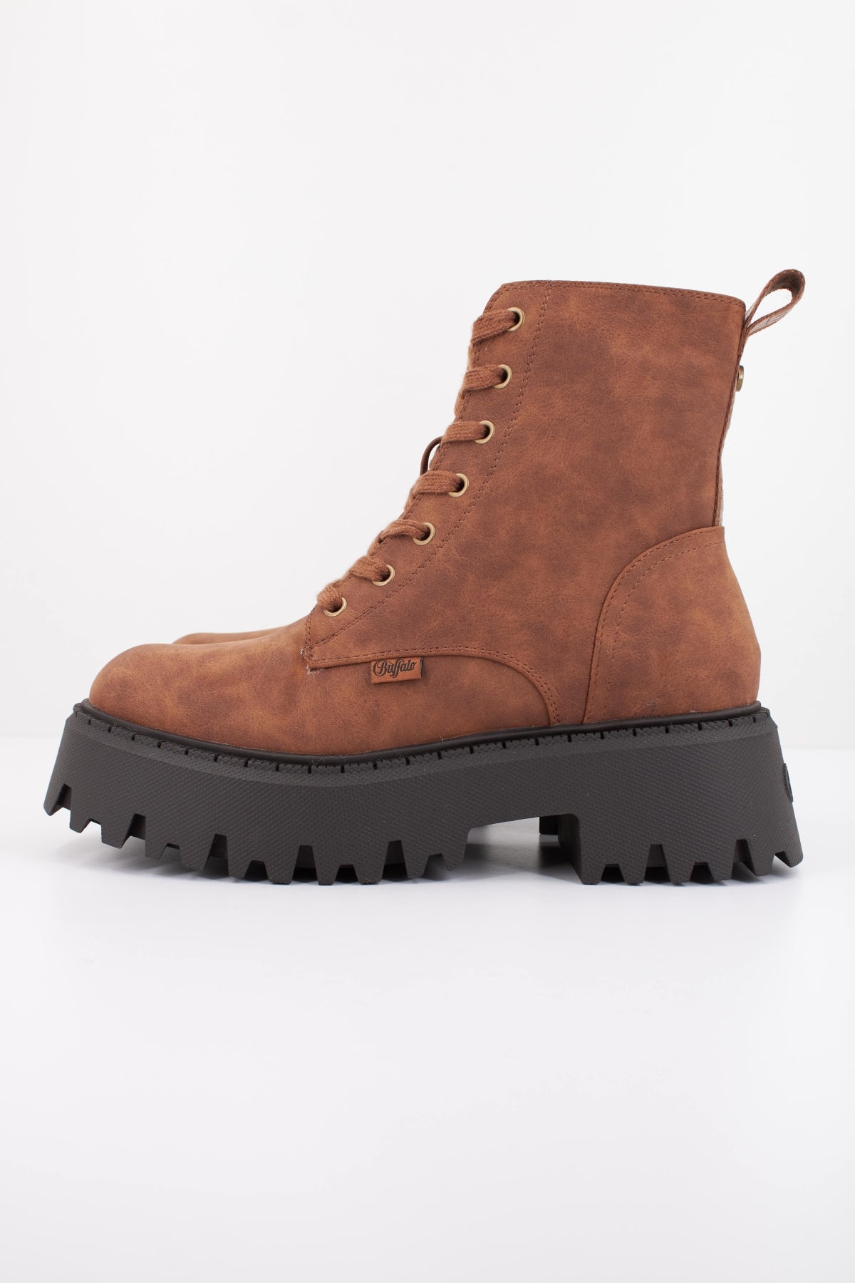 BUFFALO ASPEN LACE UP WARM VE en color MARRON  (1)
