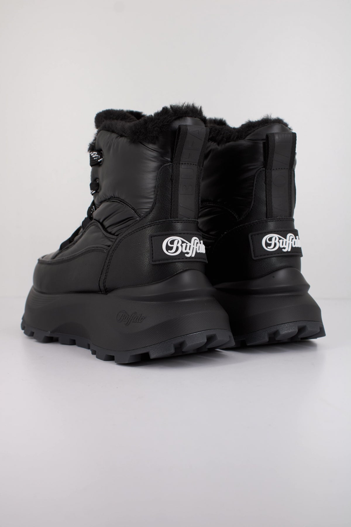 BUFFALO MANHATTEN LACE UP PUF en color NEGRO  (4)