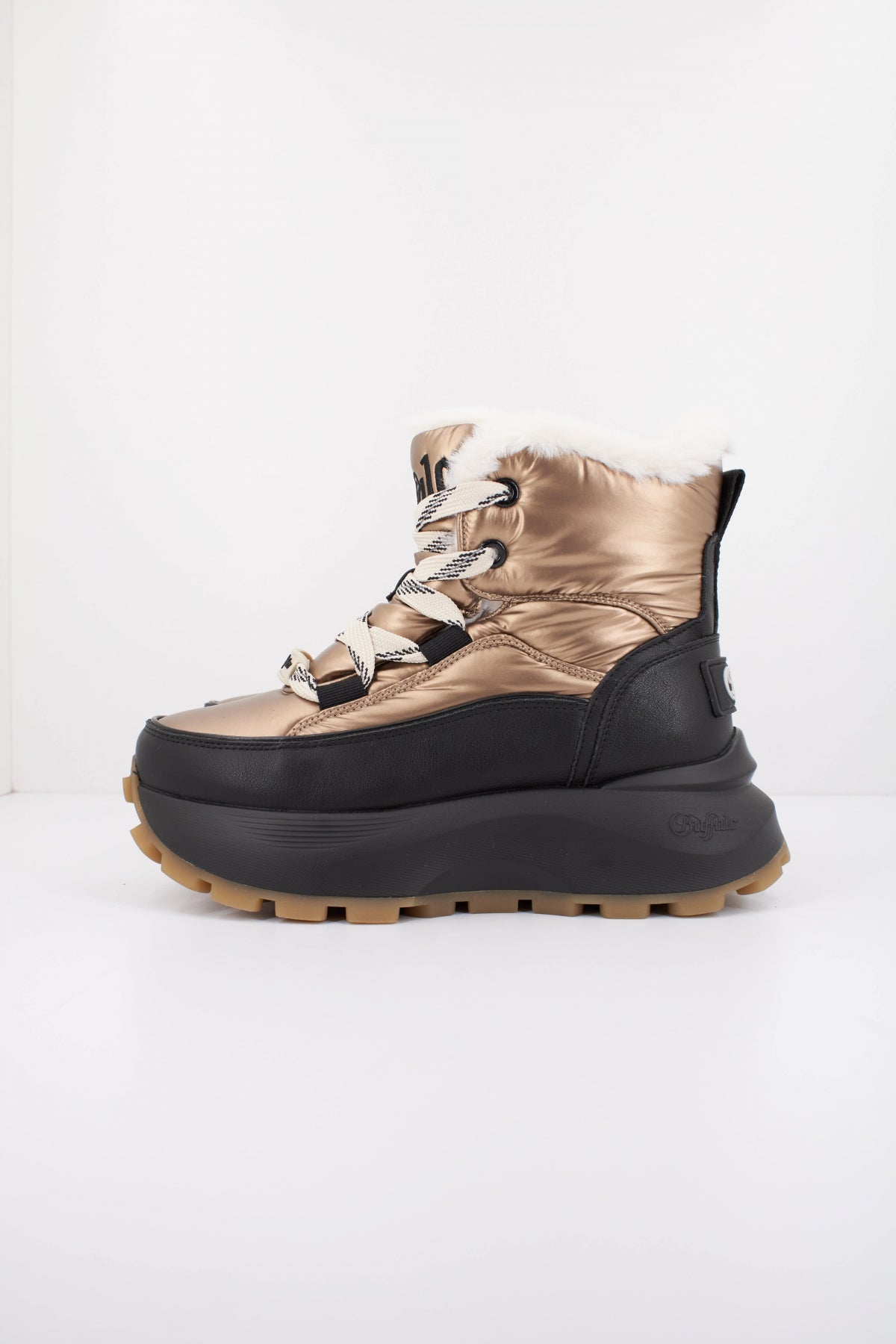 BUFFALO MANHATTEN LACE UP PUF en color NEGRO  (1)