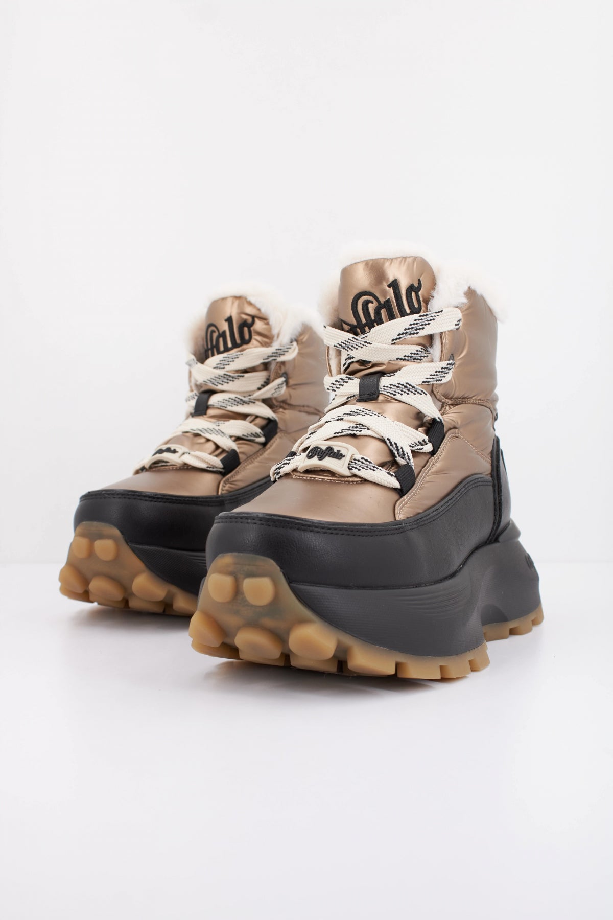 BUFFALO MANHATTEN LACE UP PUF en color NEGRO  (2)