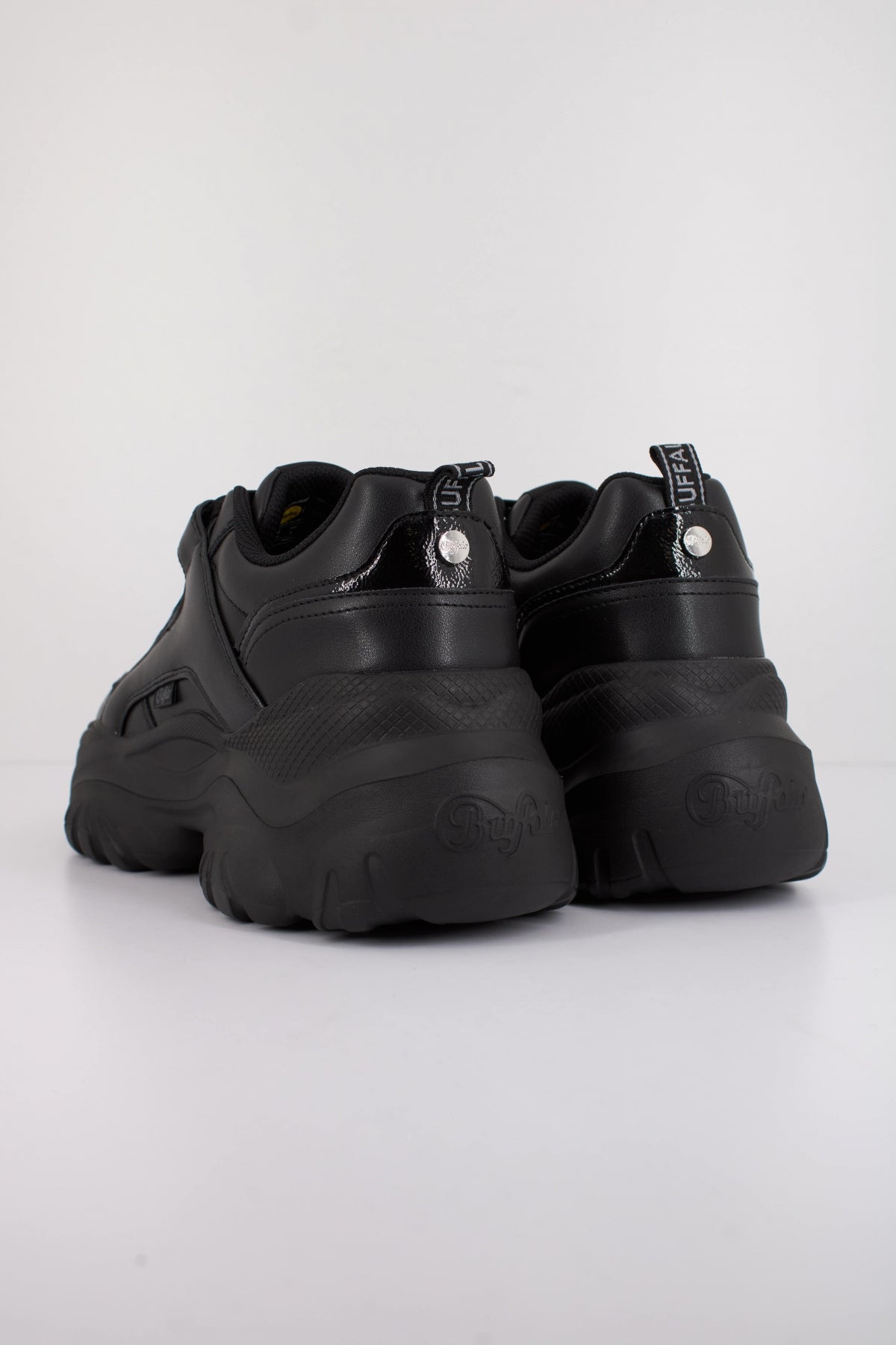 BUFFALO BLISS ONE en color NEGRO  (4)