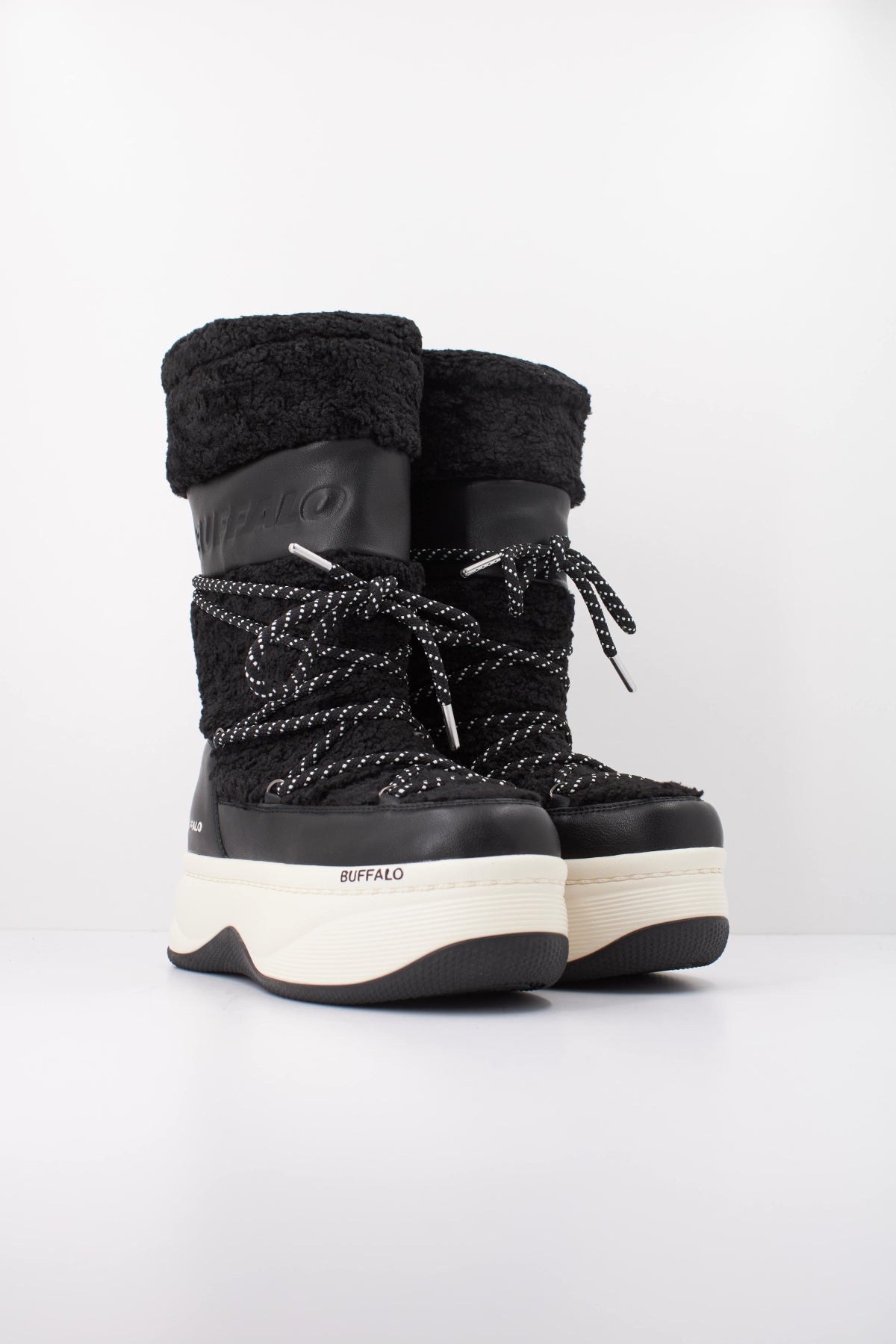BUFFALO ORCUS SNOW HI en color NEGRO  (2)