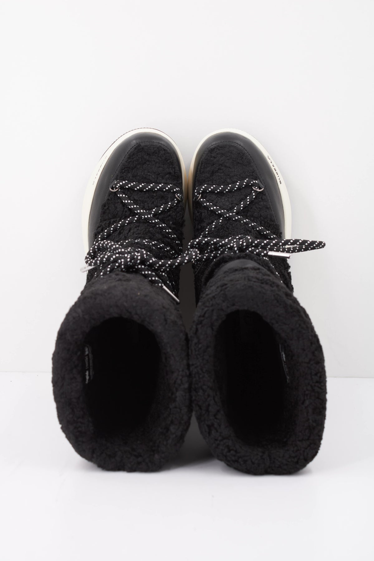 BUFFALO ORCUS SNOW HI en color NEGRO  (3)