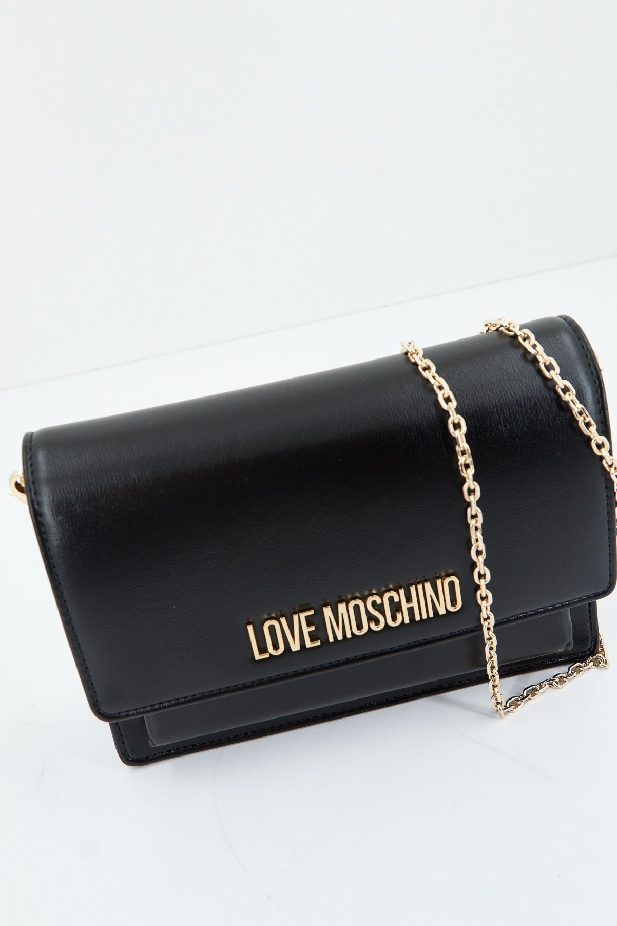 LOVE MOSCHINO  BORSA PU en color NEGRO  (3)