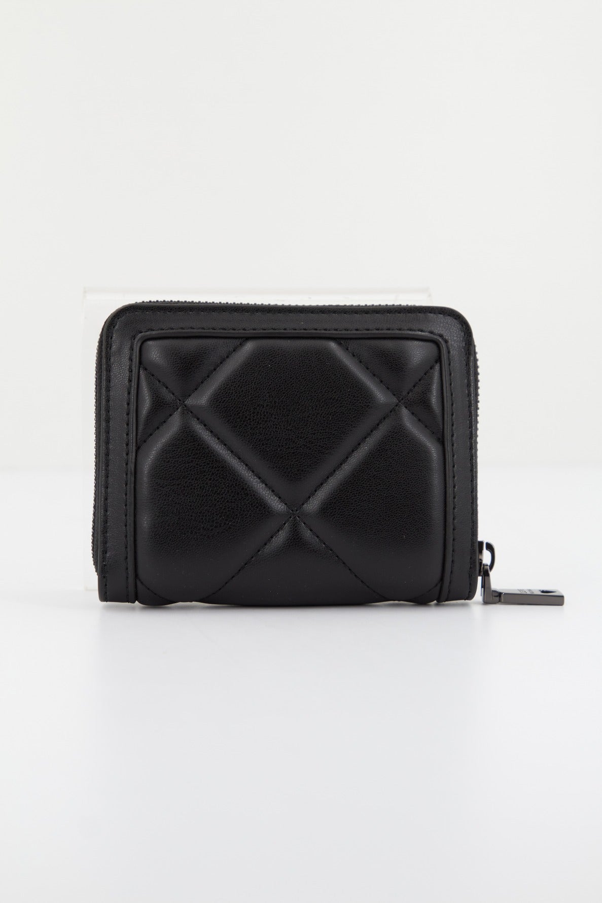 LOVE MOSCHINO PORTAFOGLIO en color NEGRO  (2)
