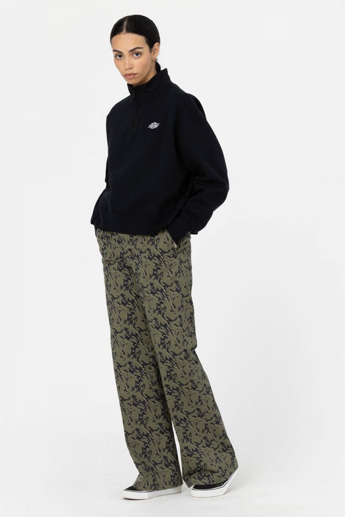 DICKIES SUMMERDALE QUARTER NEC en color NEGRO  (4)