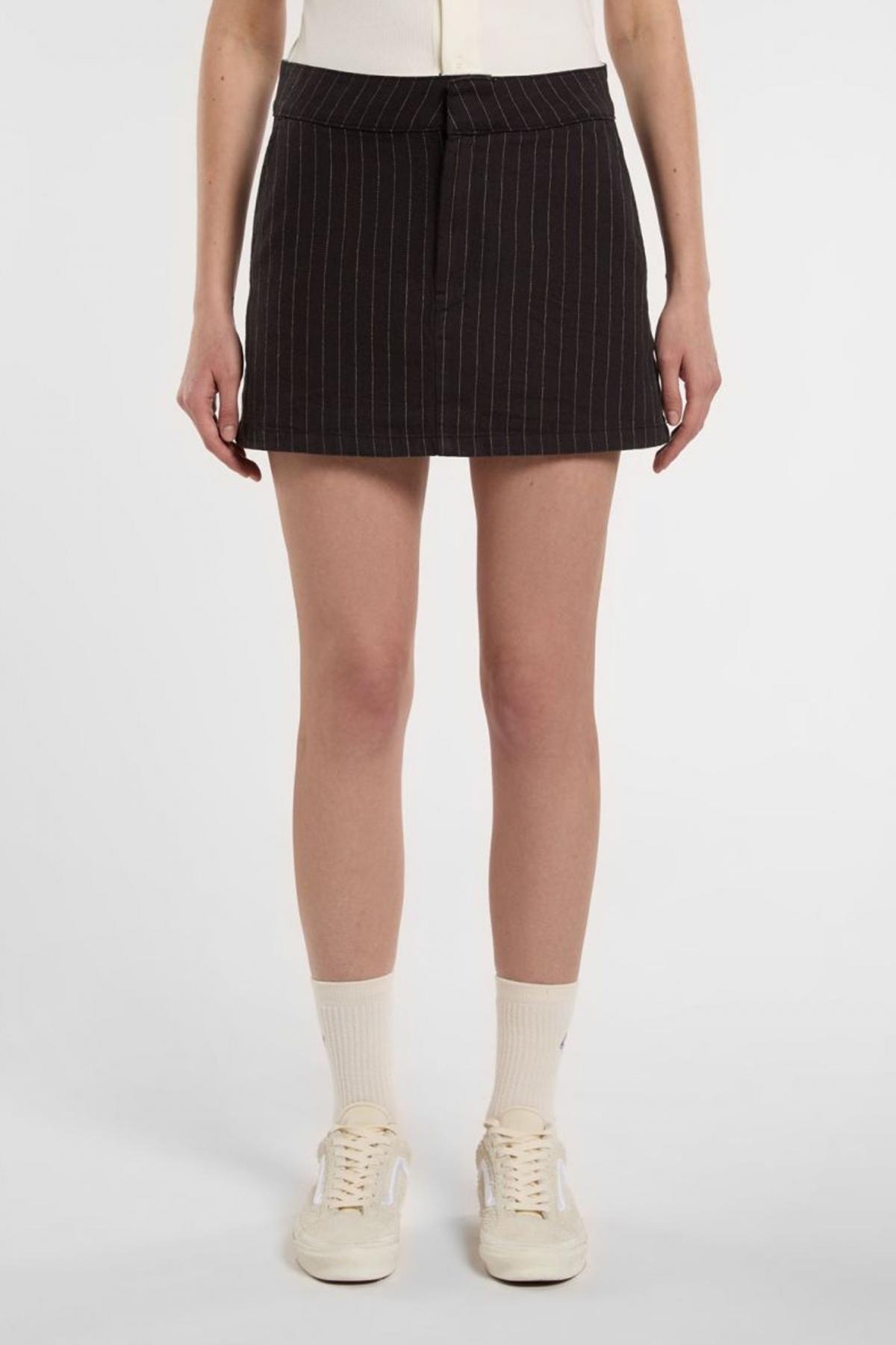 DICKIES SERVICE WORK SKIRT en color NEGRO  (1)