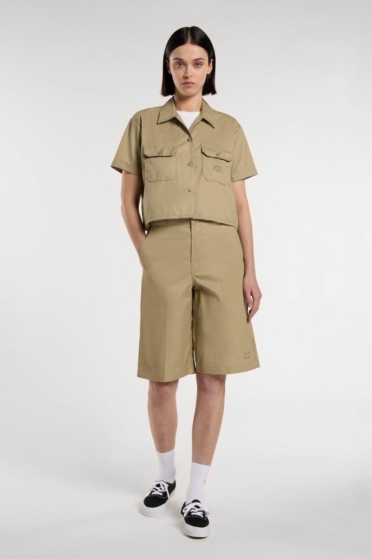 DICKIES WORK SHIRT CROPPED en color VERDE  (4)