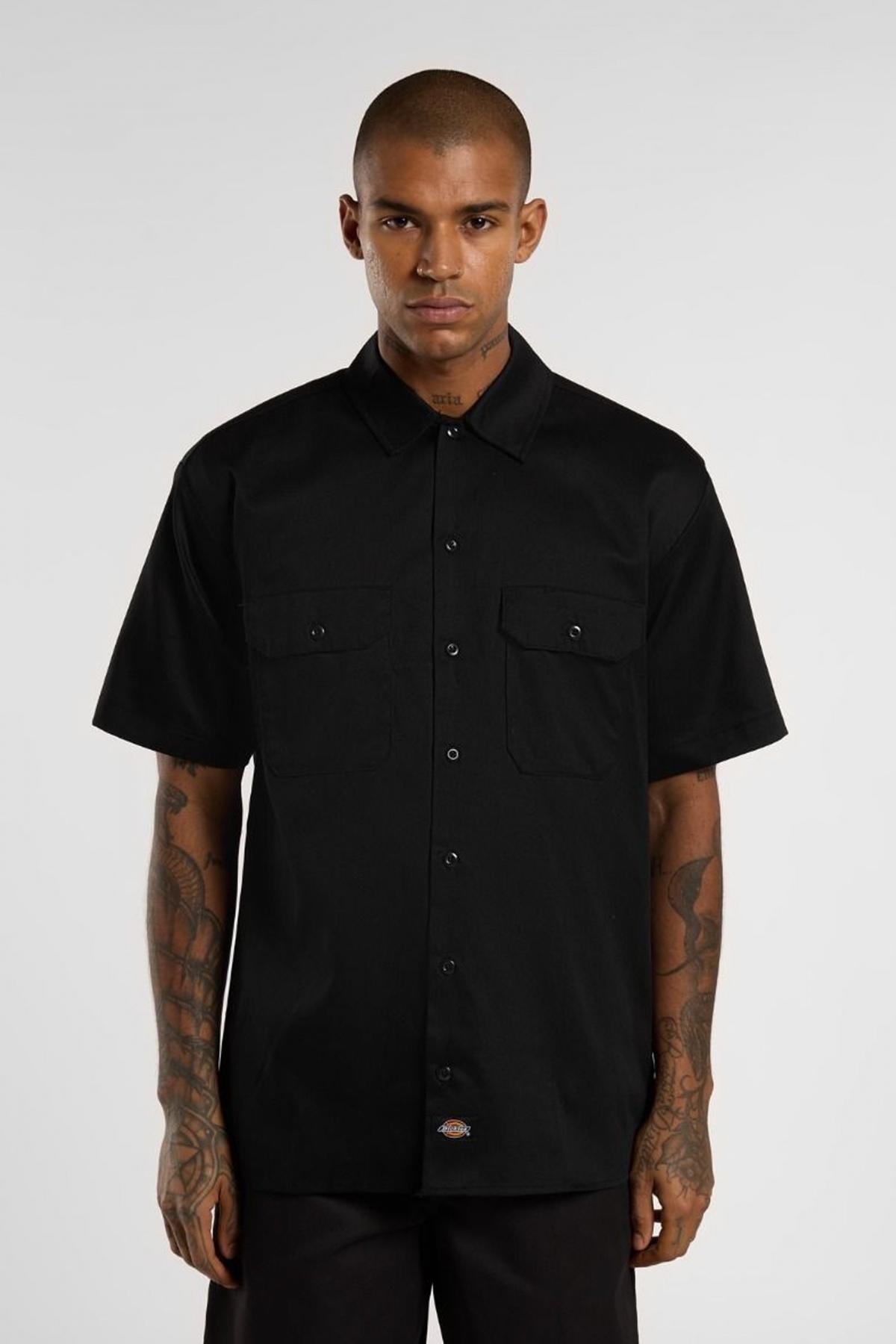 DICKIES WORK SHIRT SS REC BLAC en color NEGRO  (1)
