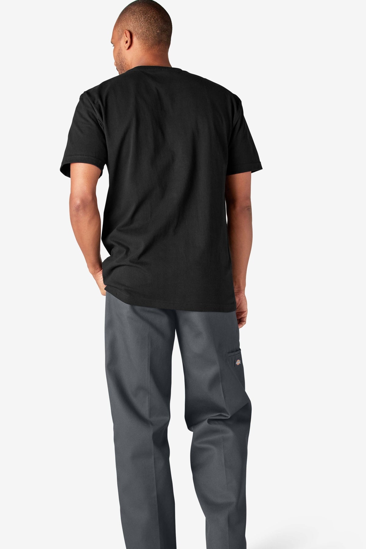 DICKIES HEAVYWEIGHT SS POCKET en color NEGRO  (2)