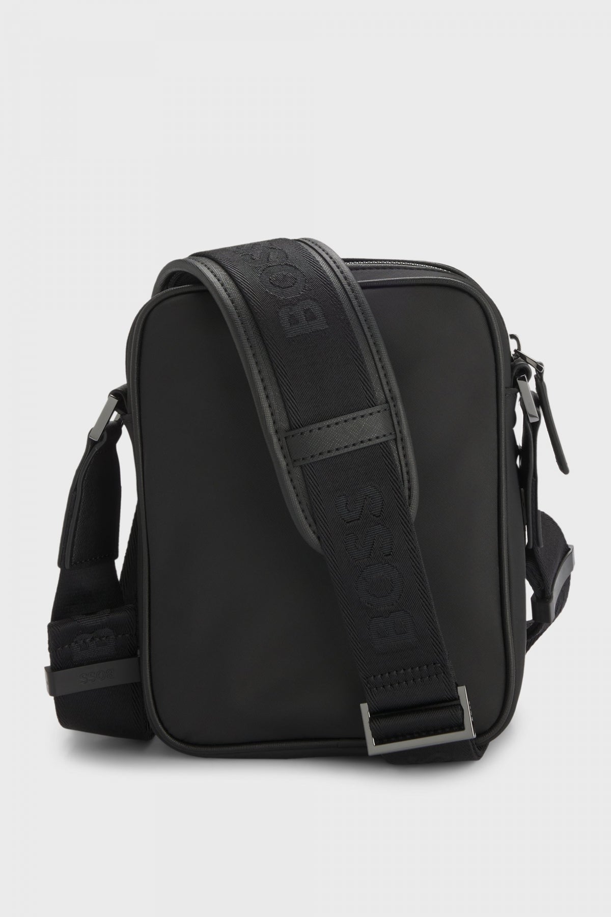 HUGO BOSS B ICON NS CROSSB en color NEGRO  (2)