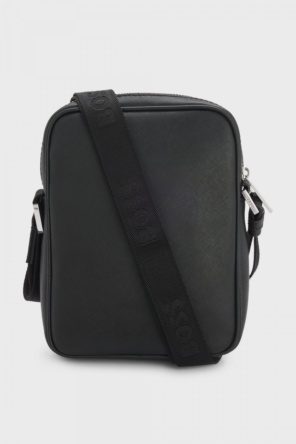 HUGO BOSS ZAIR MN NS ZIP en color NEGRO  (2)