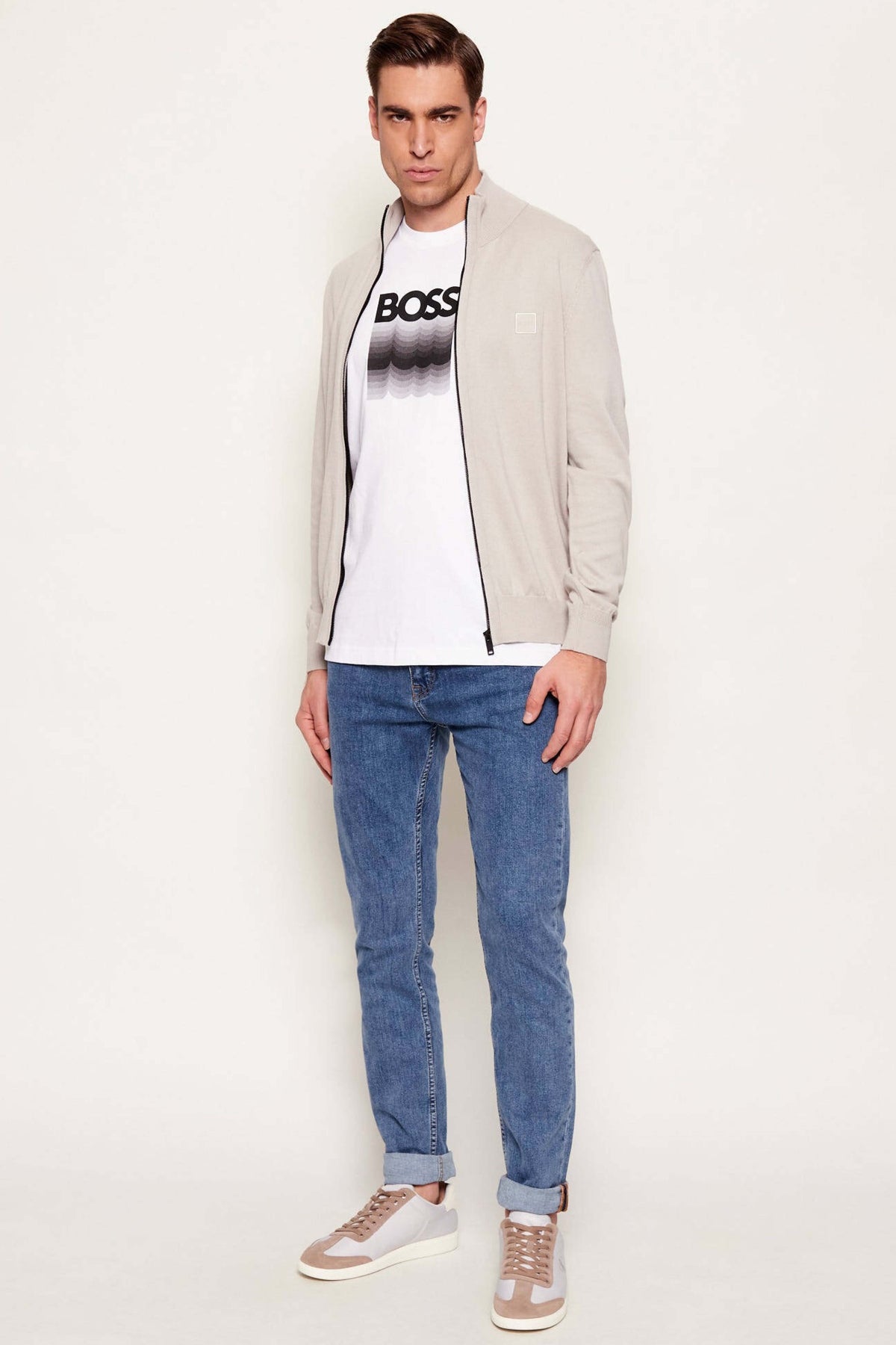 BOSS  TE INSIGNIA  en color BLANCO  (1)
