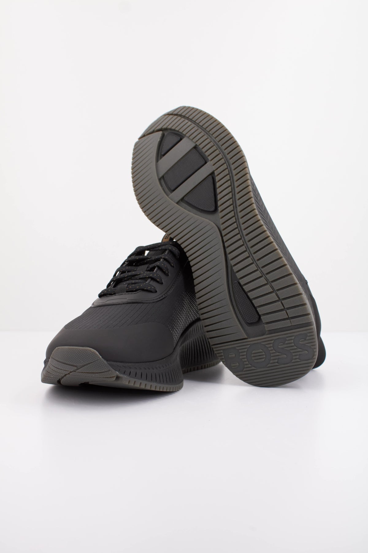 BOSS TTNM EVO RUNN RSMH en color NEGRO  (5)