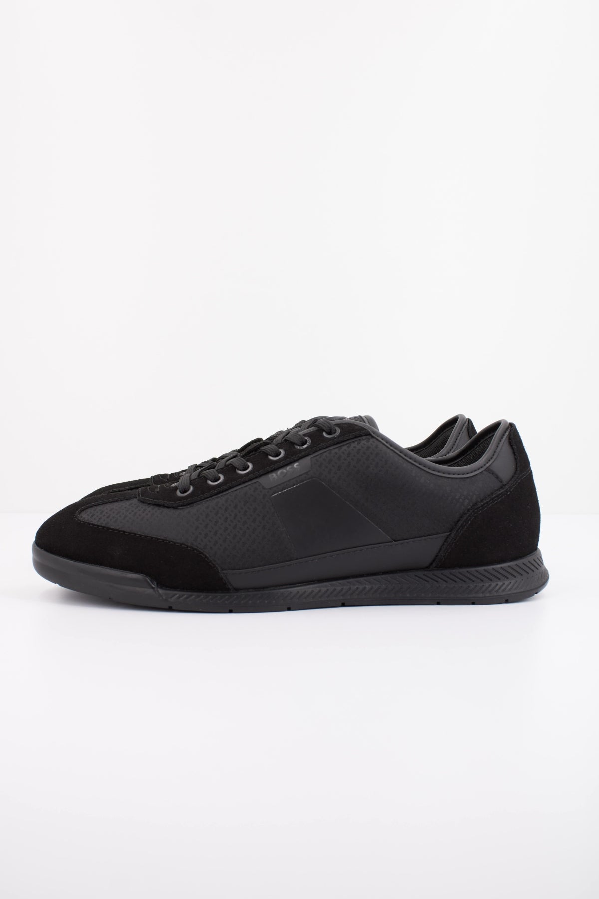 BOSS NITAN LOWP NYMN en color NEGRO  (1)
