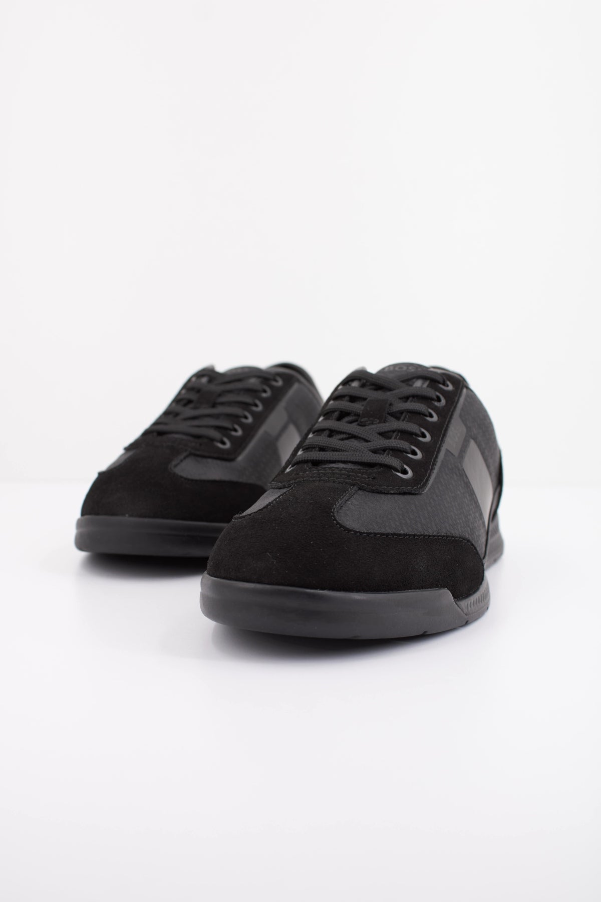 BOSS NITAN LOWP NYMN en color NEGRO  (2)