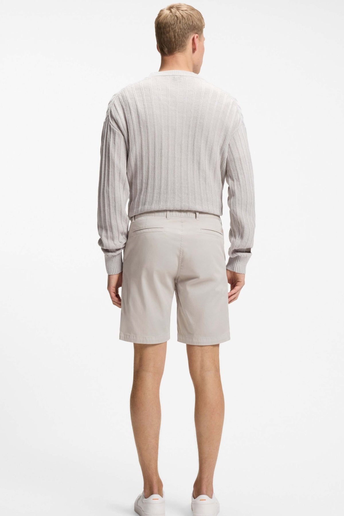 BOSS Chino-slim-Shorts en color BEIS  (2)