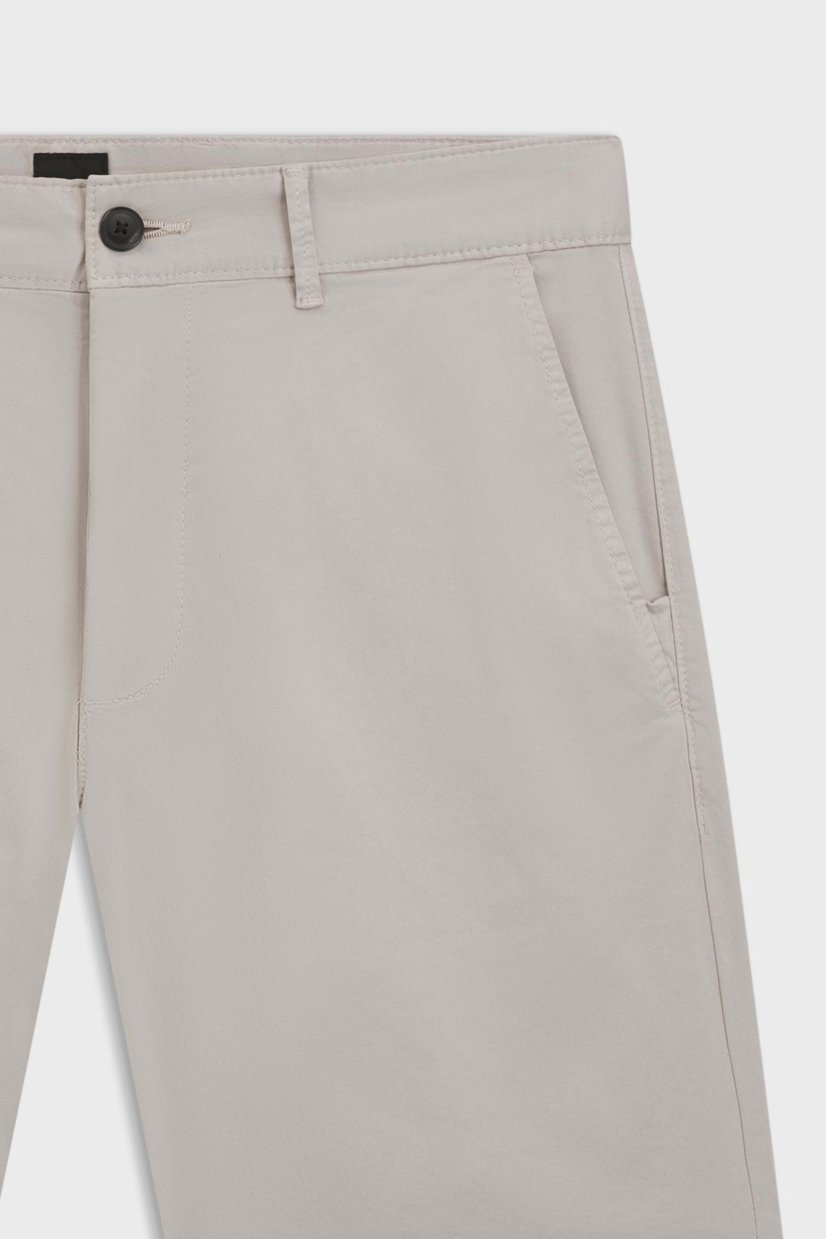 BOSS Chino-slim-Shorts en color BEIS  (4)
