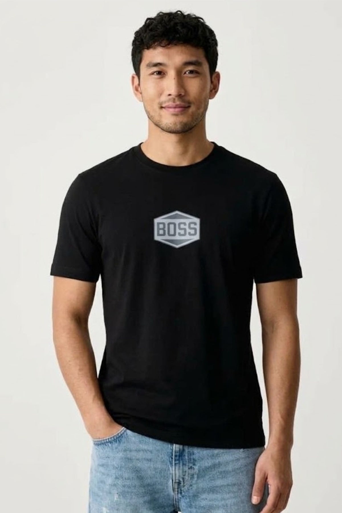 BOSS HB TE LOGOTAPE en color NEGRO  (1)
