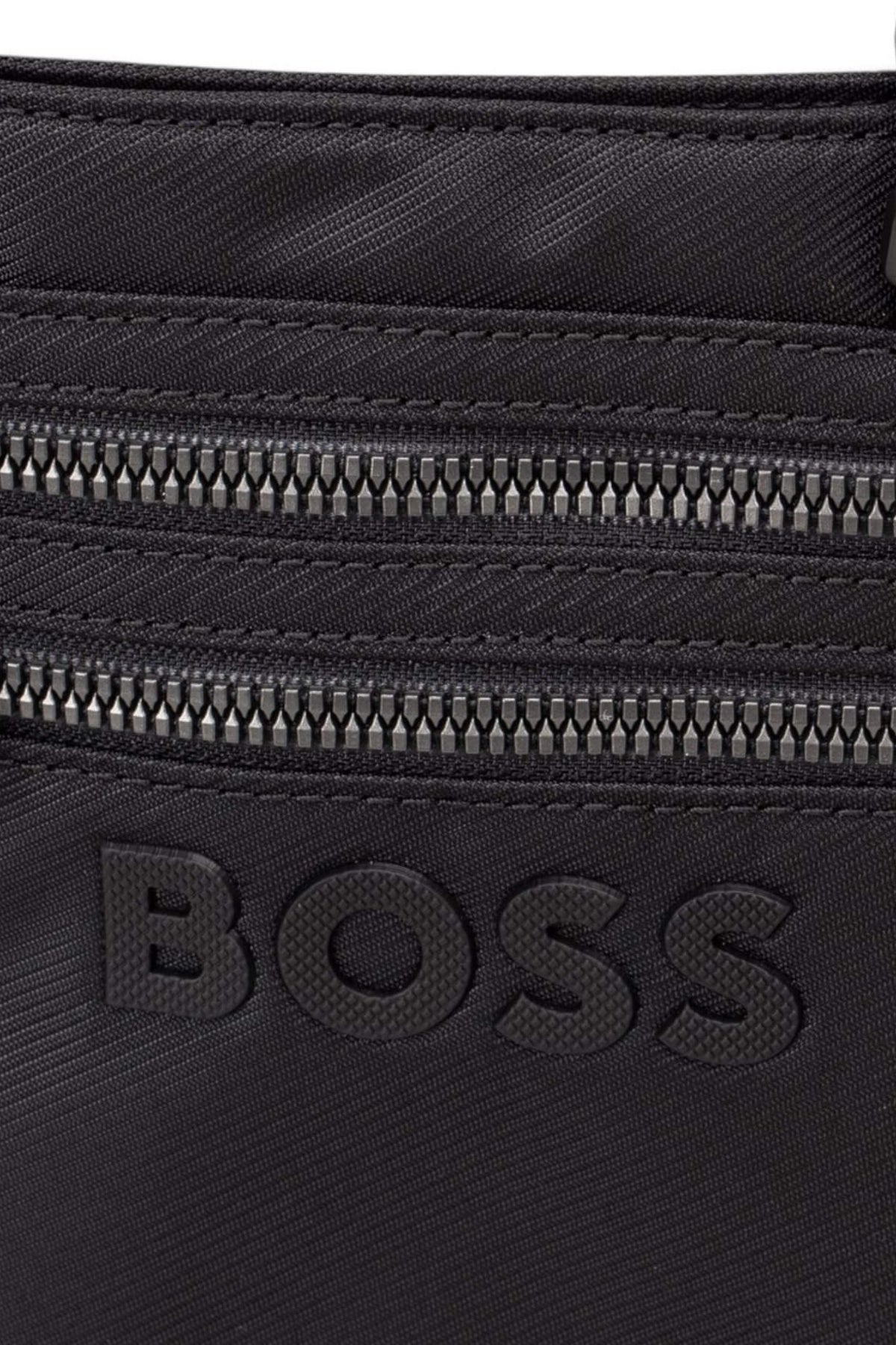 BOSS HB CATCH . FL.ZIP ENV en color NEGRO  (3)