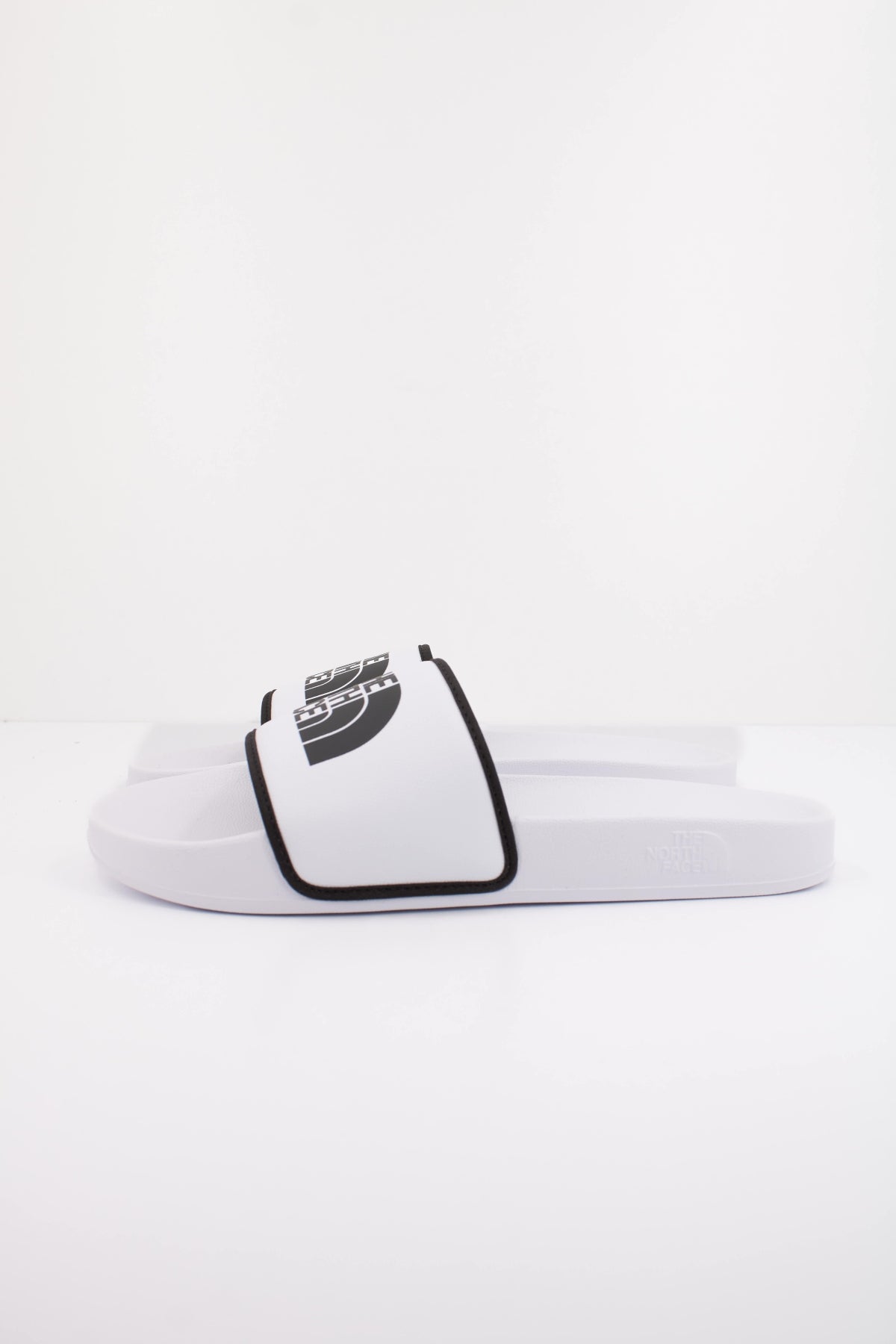 THE NORTH FACE PALA M BASECAMP SLIDE en color BLANCO  (1)