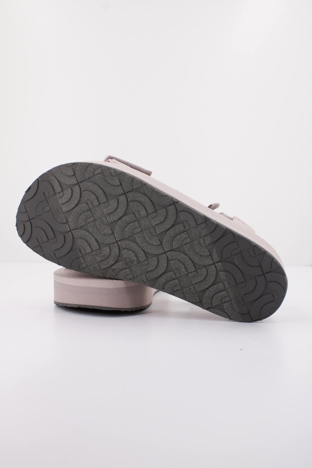 THE NORTH FACE W SKEENA PLATFORM MOON en color GRIS  (5)