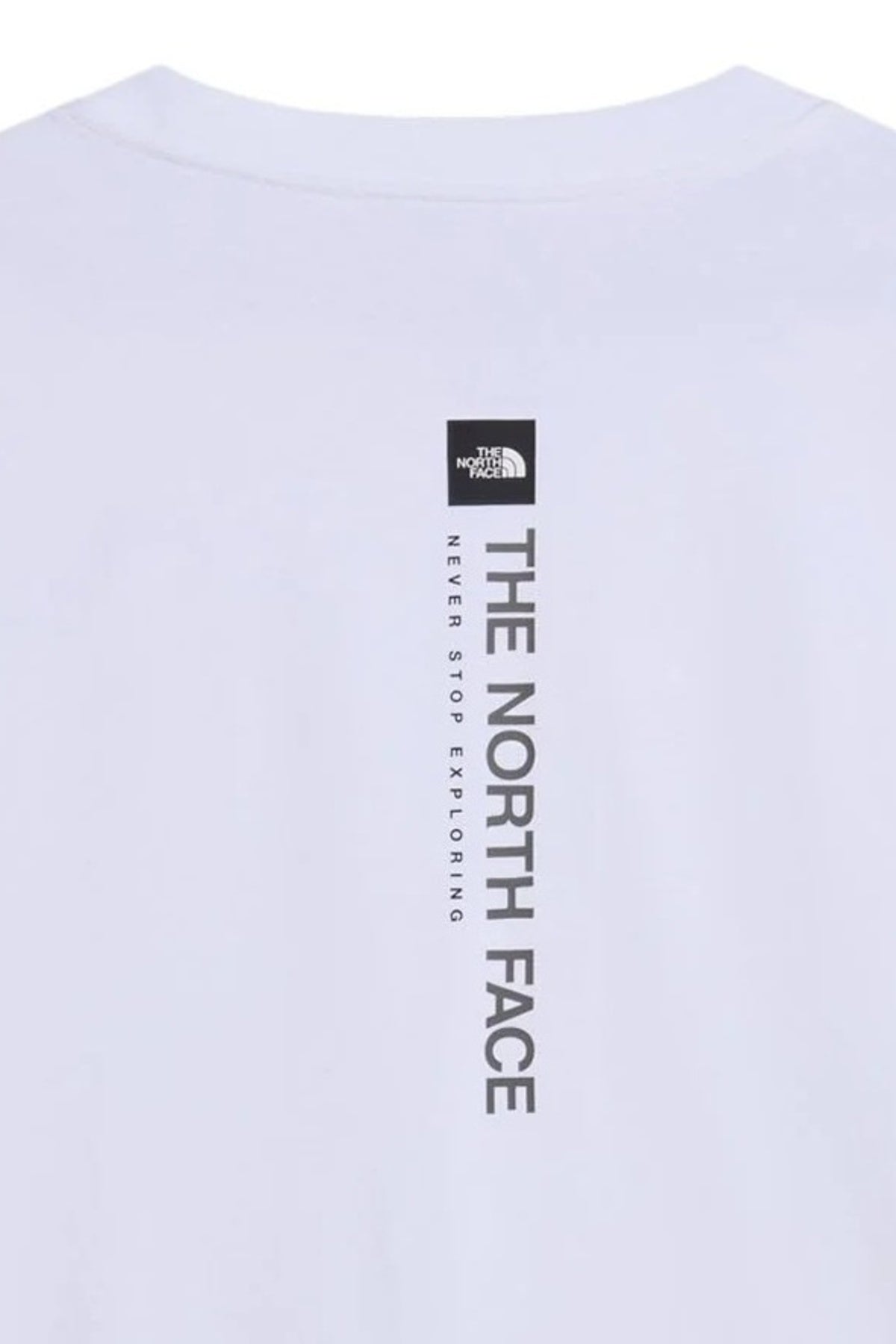 THE NORTH FACE M VERTICAL REG SS TEE en color BLANCO  (3)