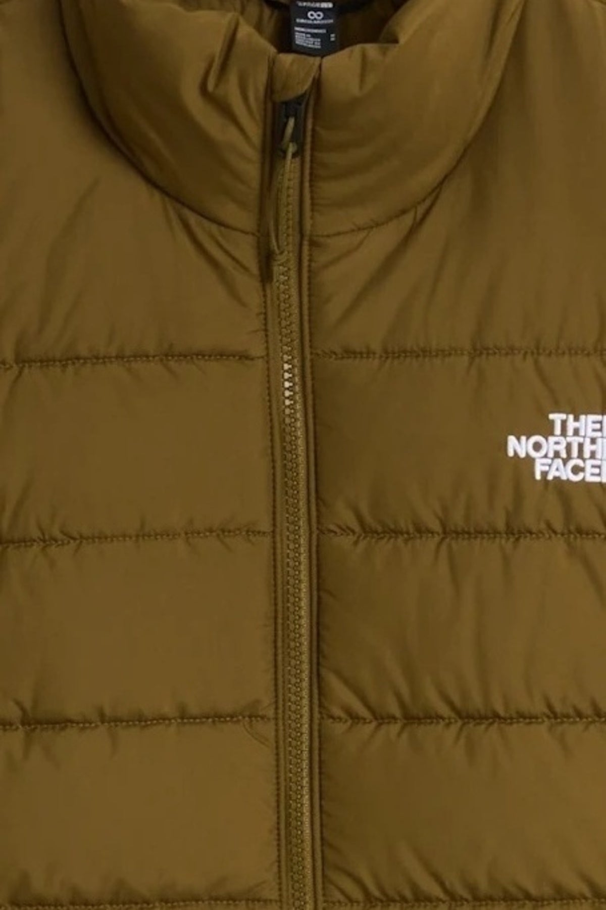 THE NORTH FACE M ACONCAGUA VEST en color VERDE  (3)