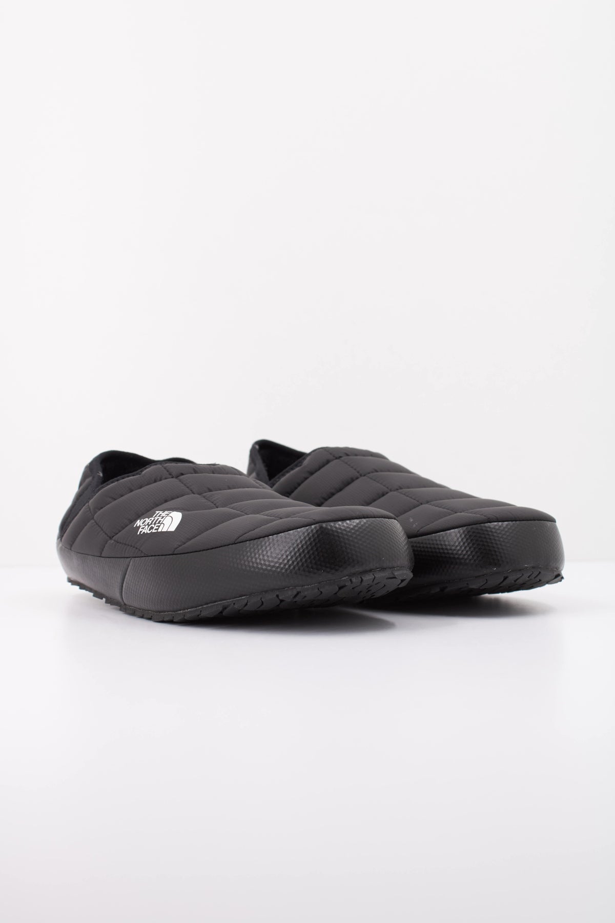 THE NORTH FACE NFAUZNKY  en color NEGRO  (2)