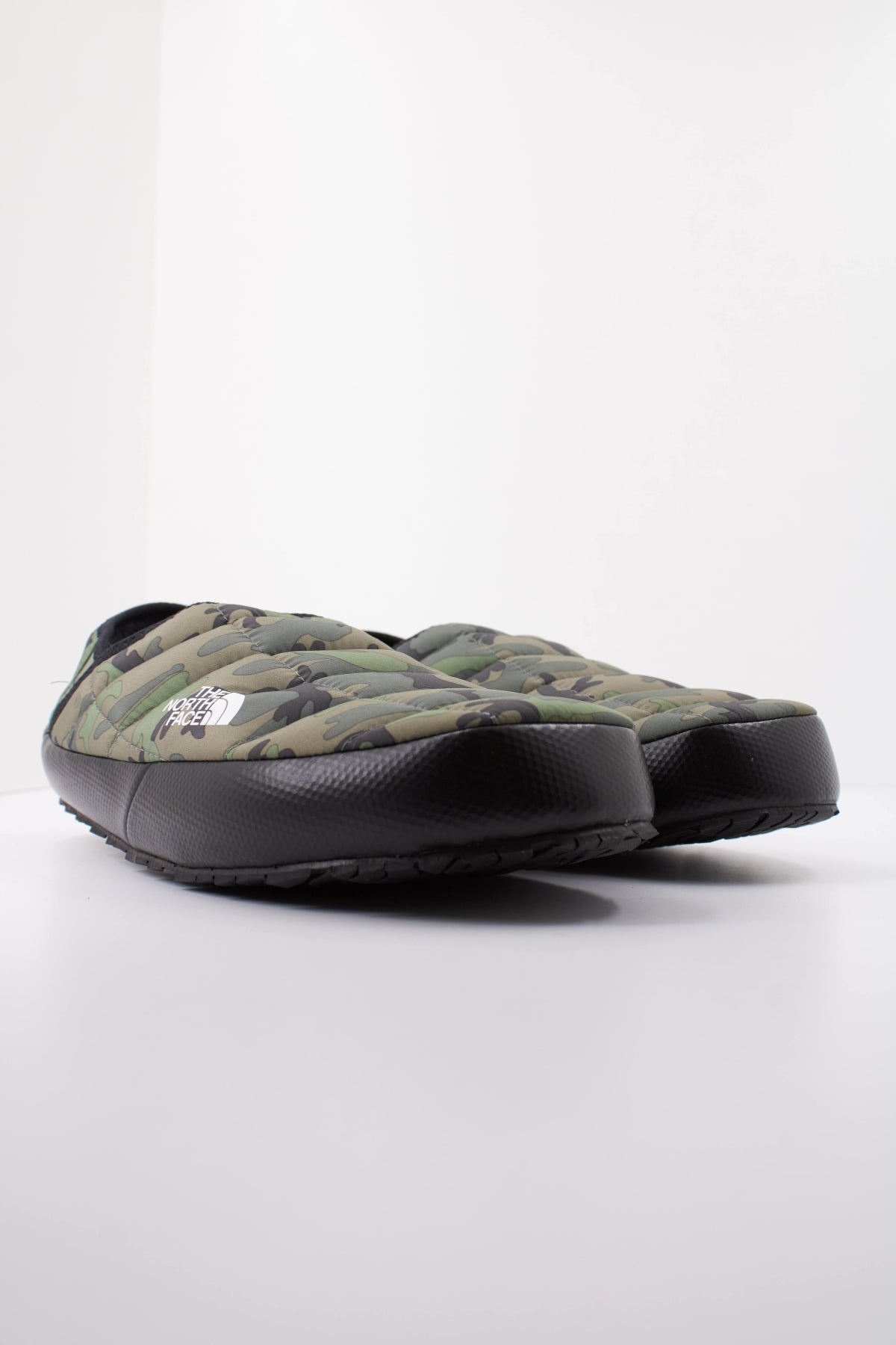 THE NORTH FACE M TB TRCTN MULE V en color VERDE  (2)