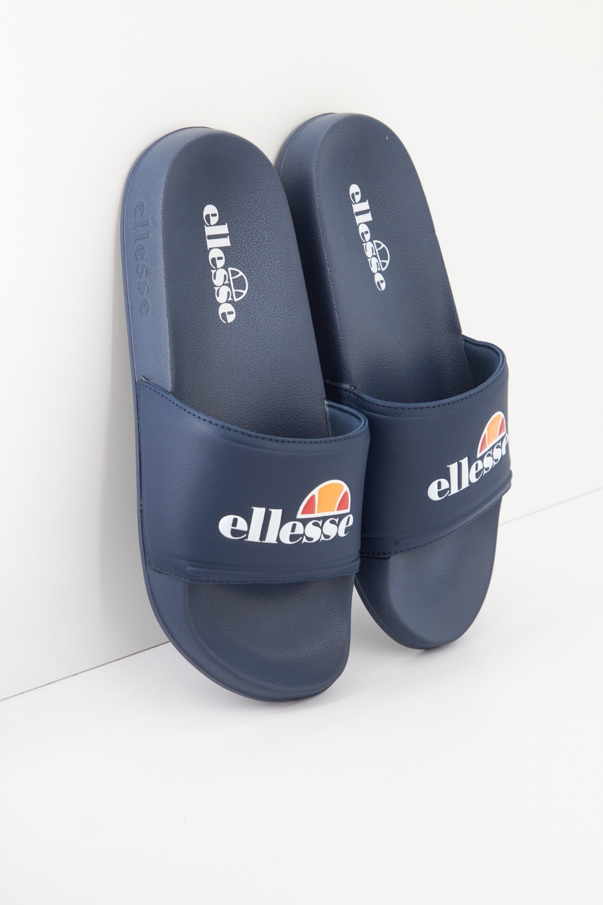ELLESSE FILIPPO SLIDE en color AZUL  (1)