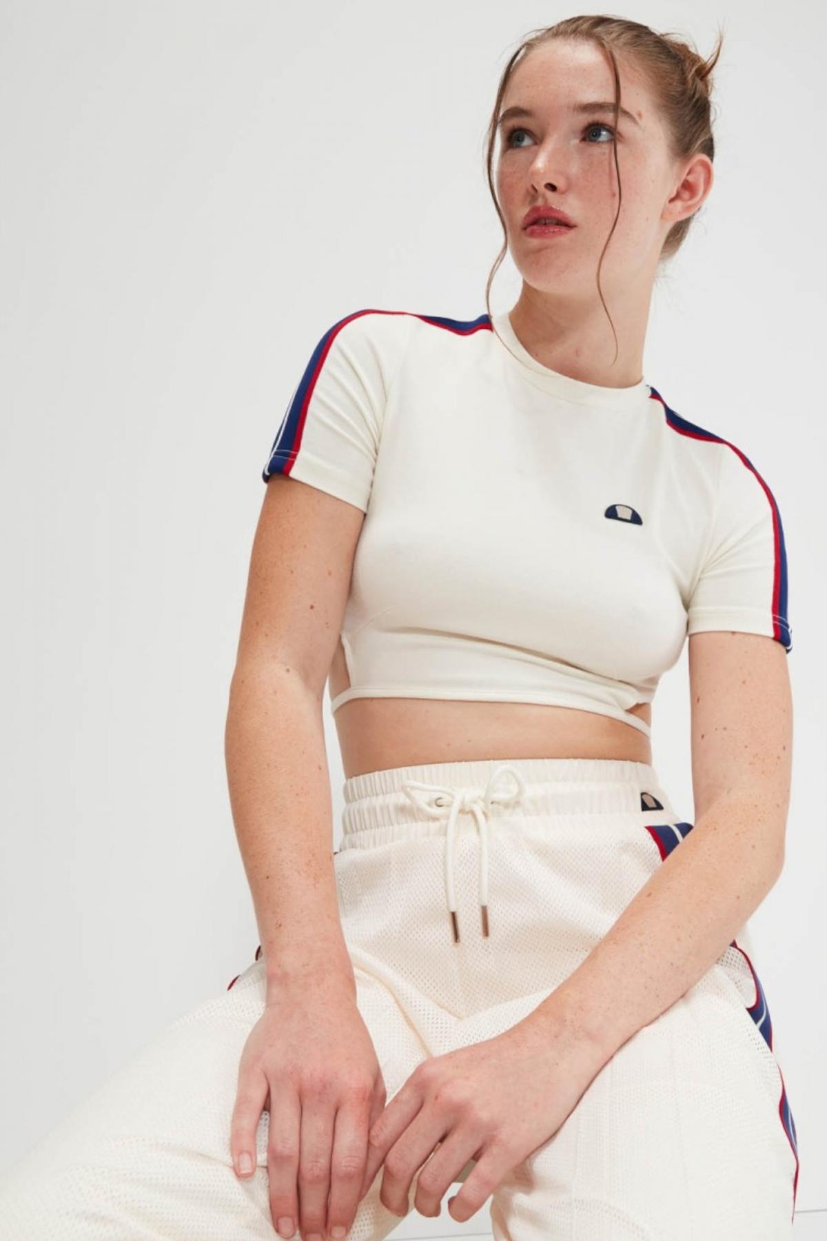 ELLESSE  MALDONADO CROP T SHIRT en color BLANCO  (4)