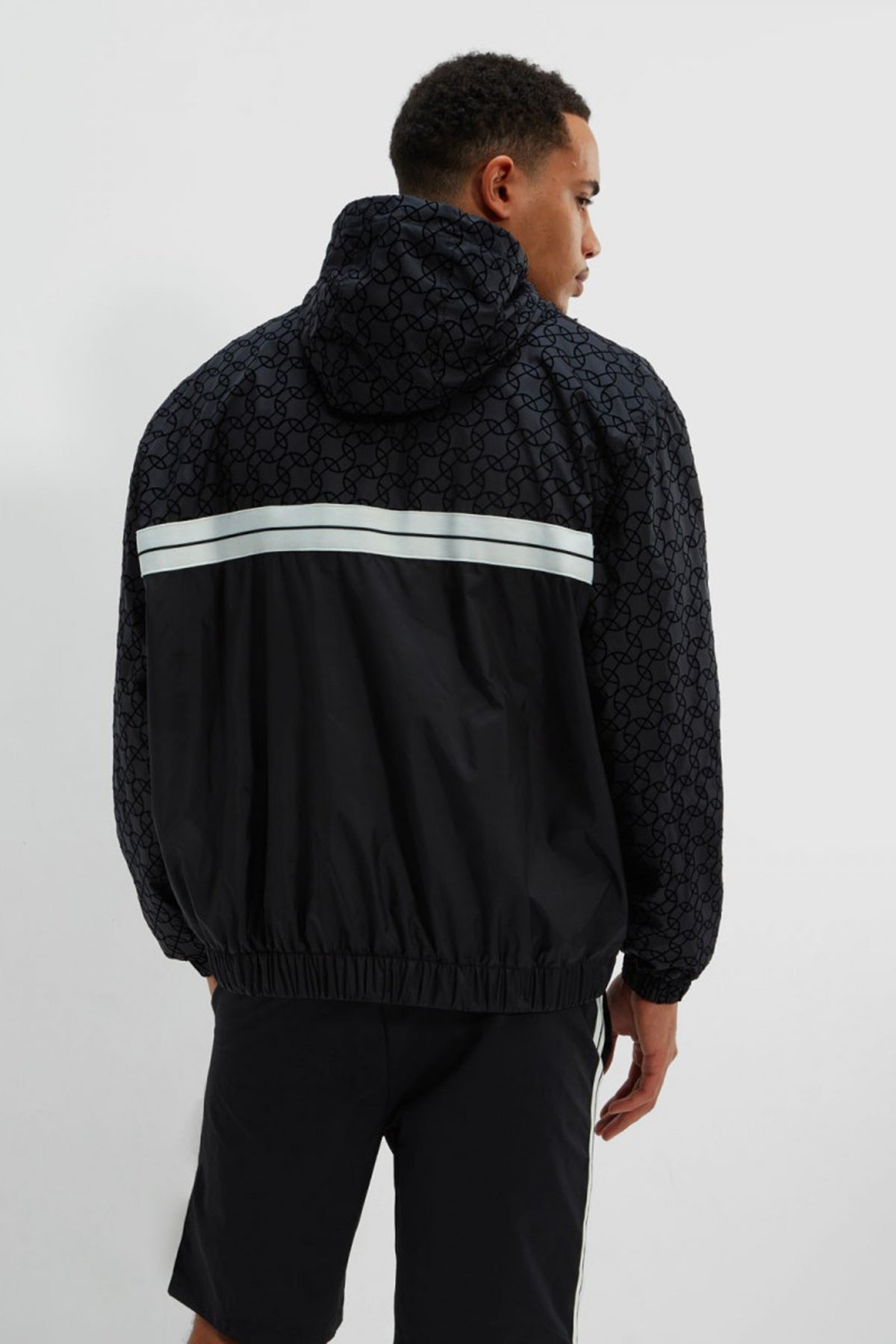 ELLESSE TREZI JACKET en color NEGRO  (2)