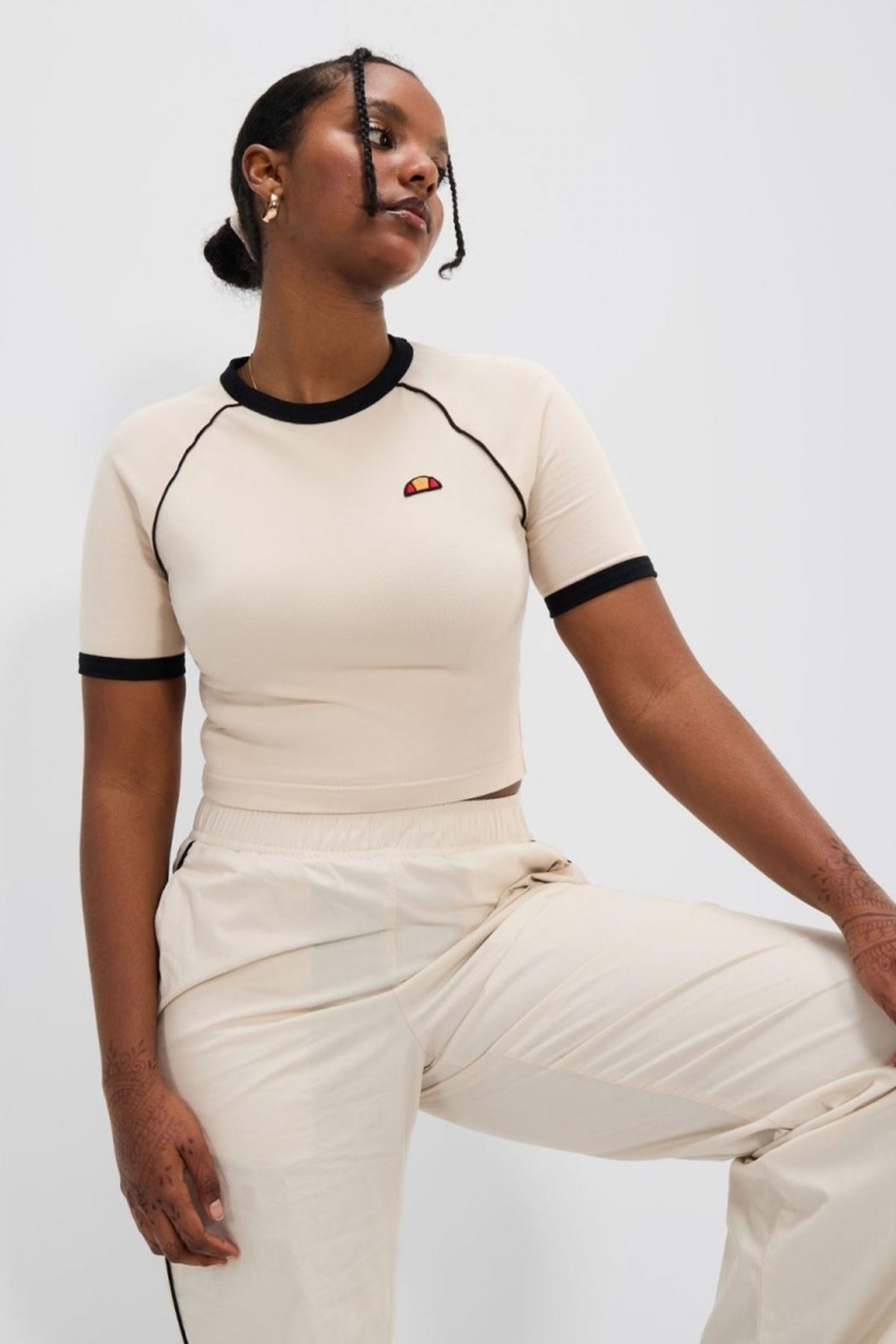 ELLESSE CHEVALIER RINGER TEE en color BEIS  (1)