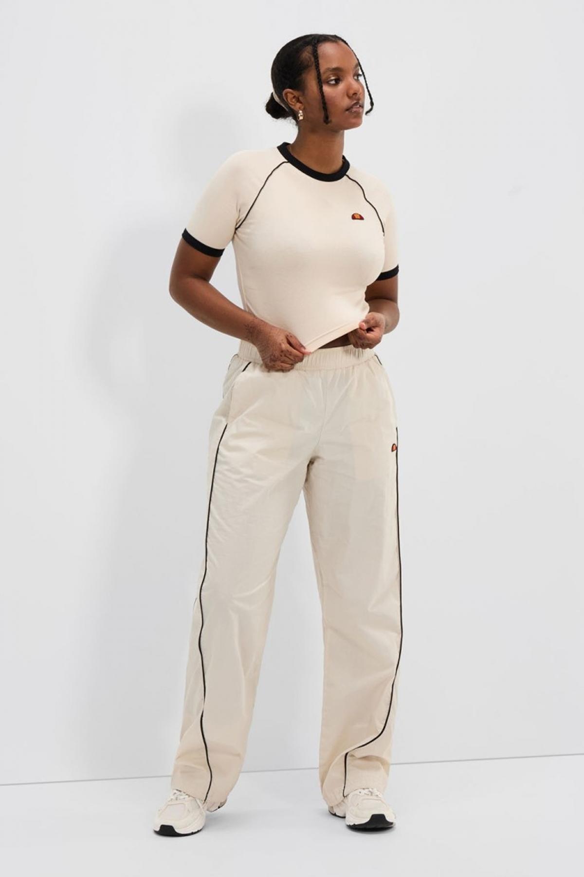 ELLESSE CHEVALIER RINGER TEE en color BEIS  (4)