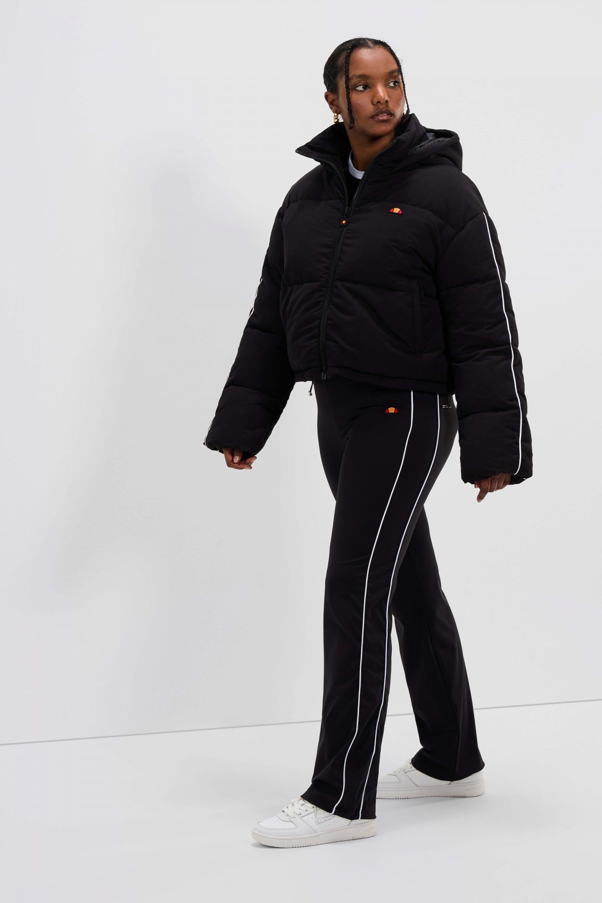 ELLESSE KSAMIL PADDED JACKET en color NEGRO  (4)