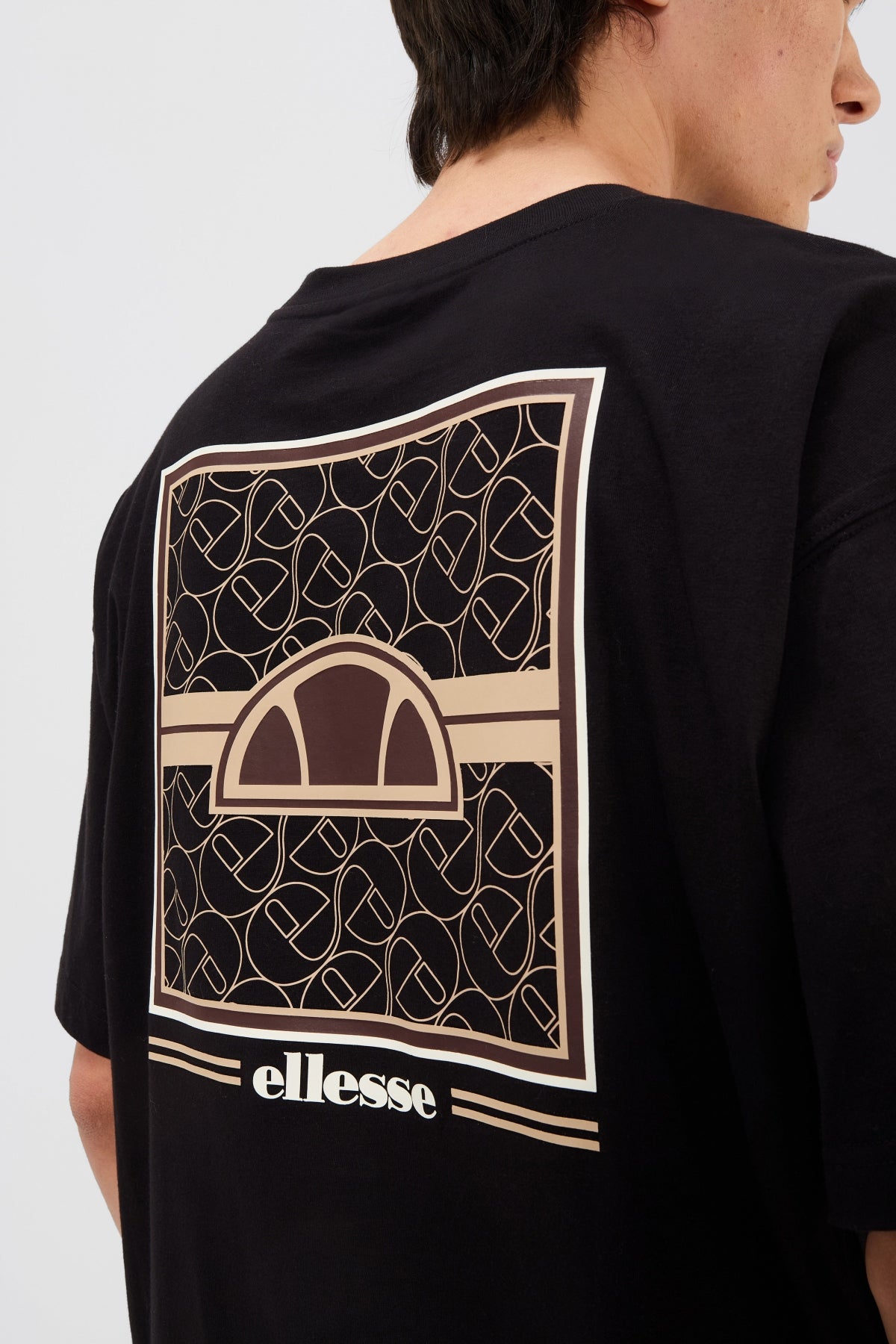 ELLESSE PEROLI TEE en color NEGRO  (2)