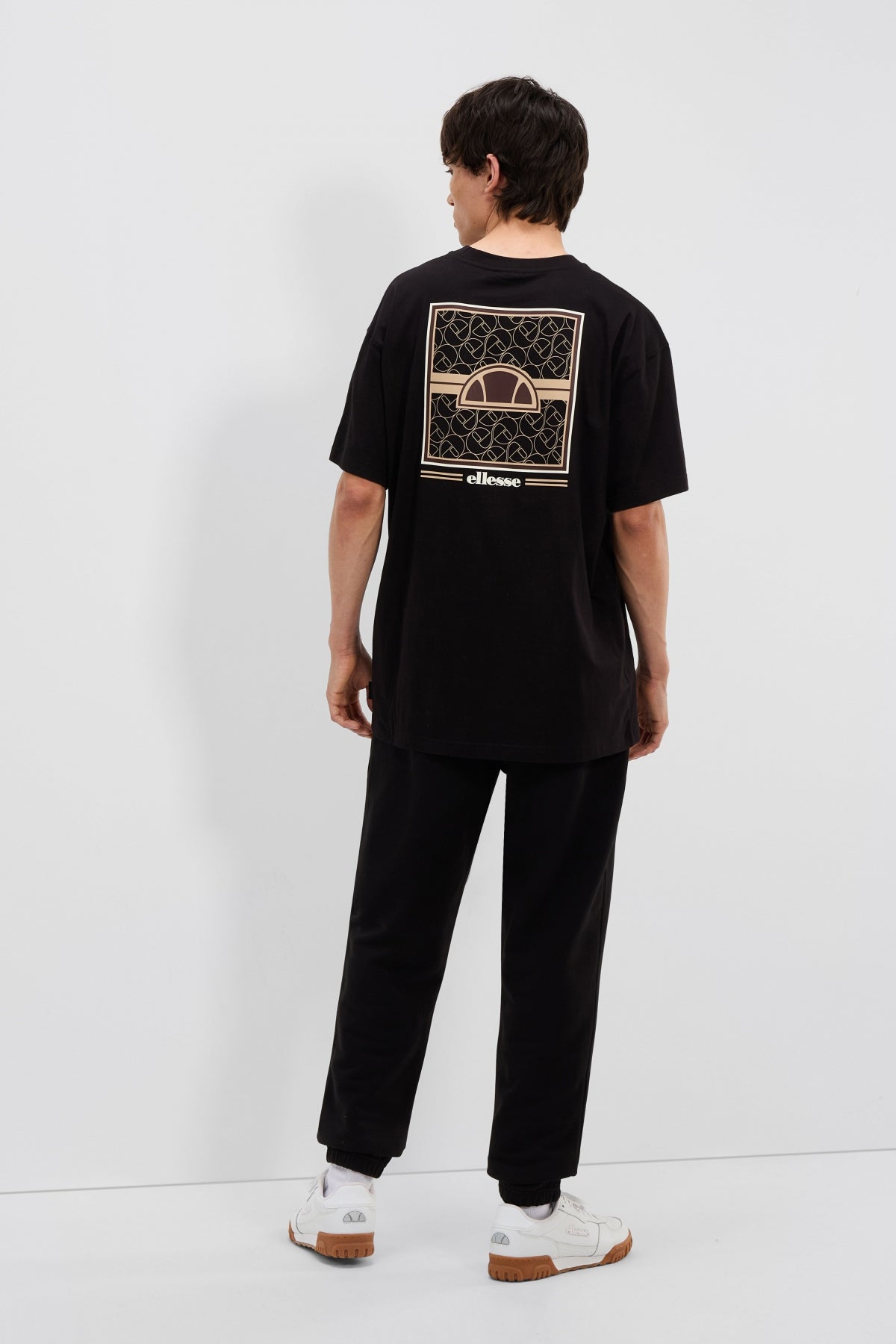 ELLESSE PEROLI TEE en color NEGRO  (4)