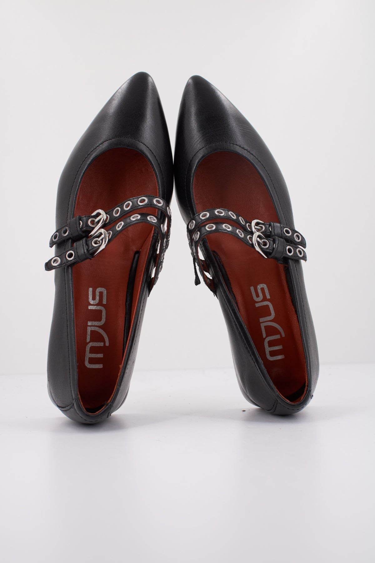 MJUS T en color NEGRO  (3)