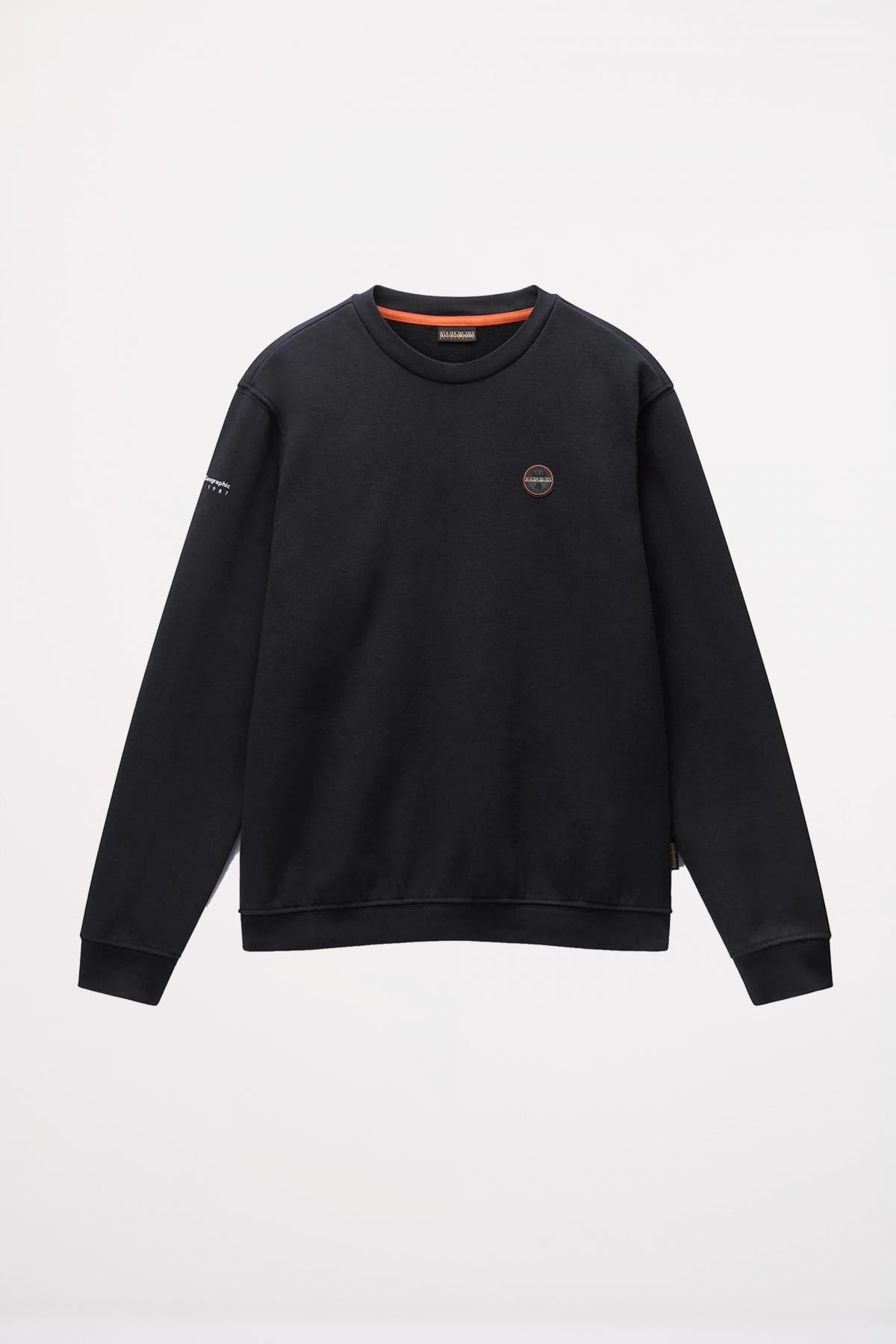 NAPAPIJRI  B-BADGE en color NEGRO  (2)