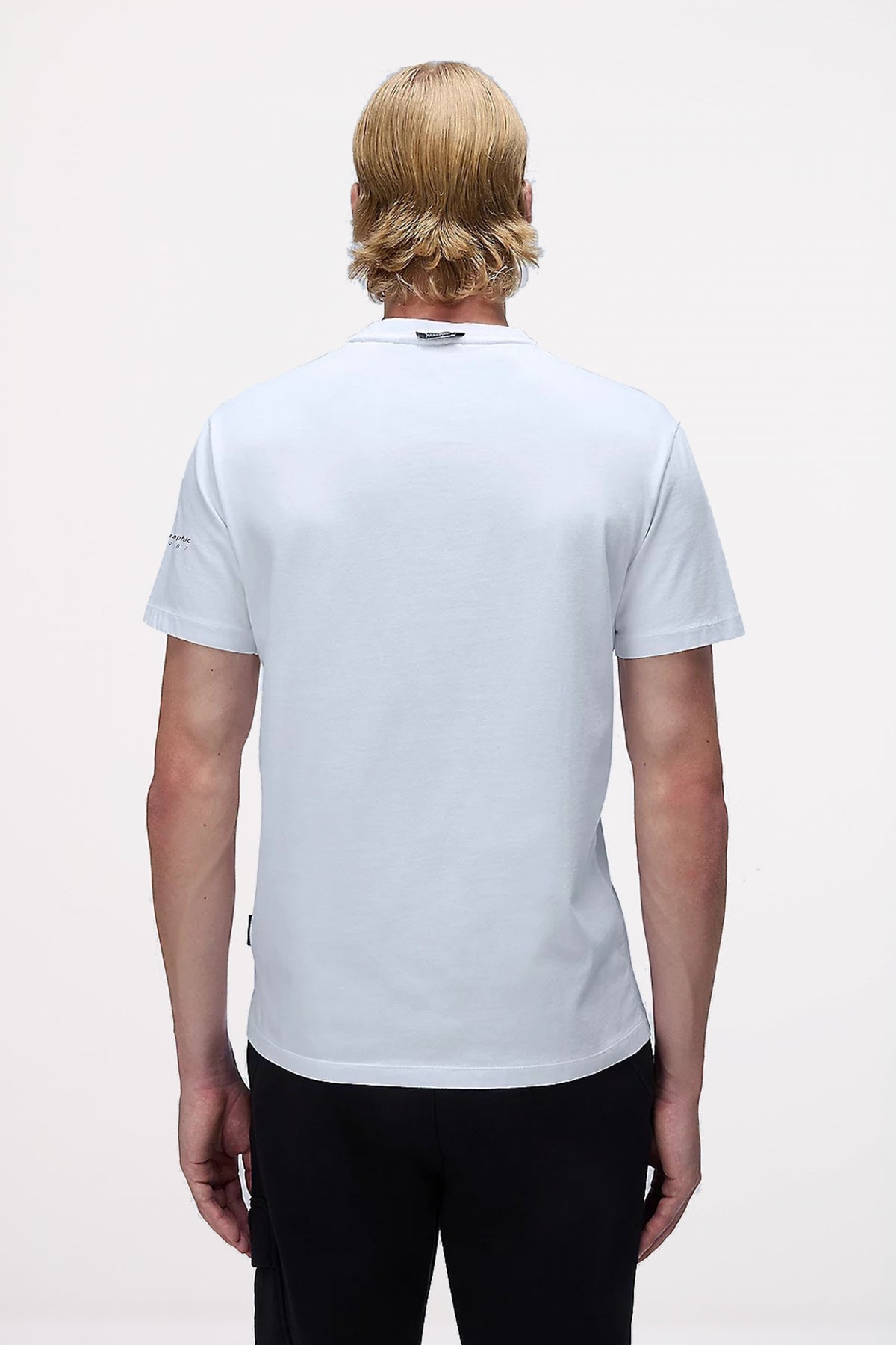 NAPAPIJRI BADGE  en color BLANCO  (3)