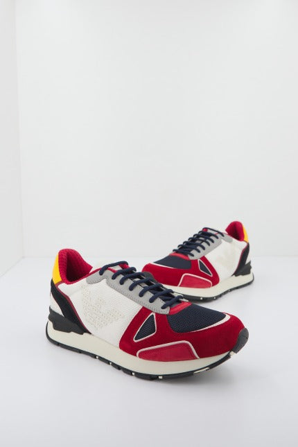 EMPORIO ARMANI XX XM en color ROJO  (2)