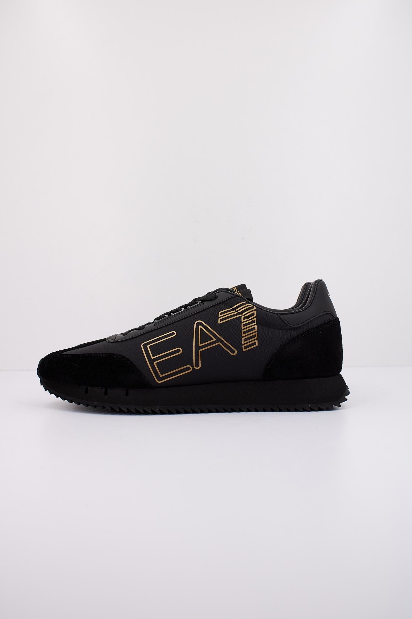 EA XX en color NEGRO  (1)