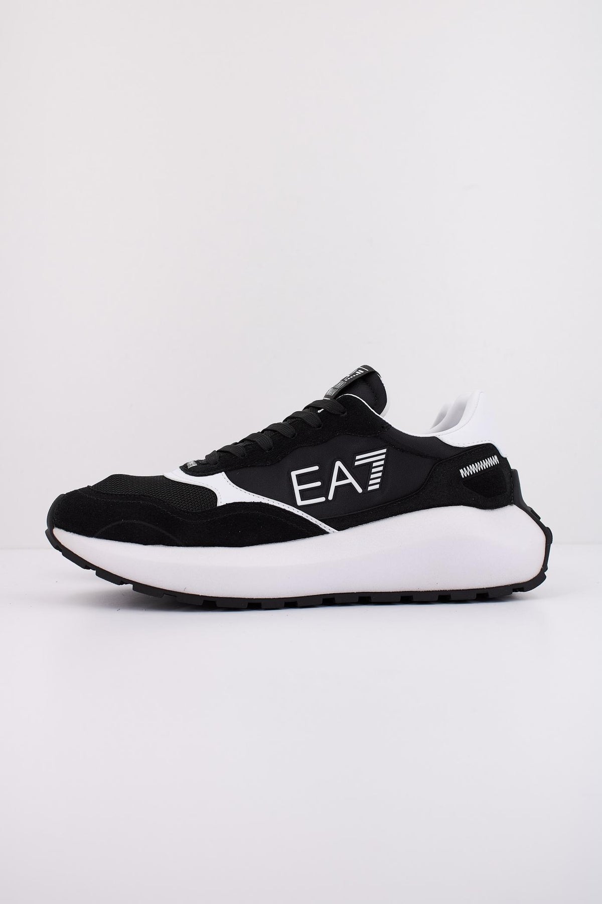 EA BY EMPORIO ARMANI WADER en color NEGRO  (1)