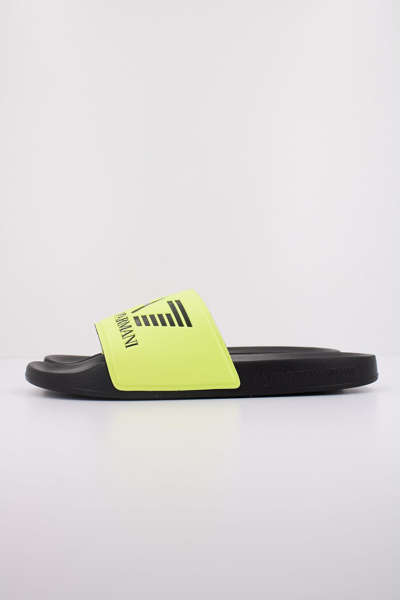 EMPORIO ARMANI SCARPE BEACHWEAR en color AMARILLO  (1)