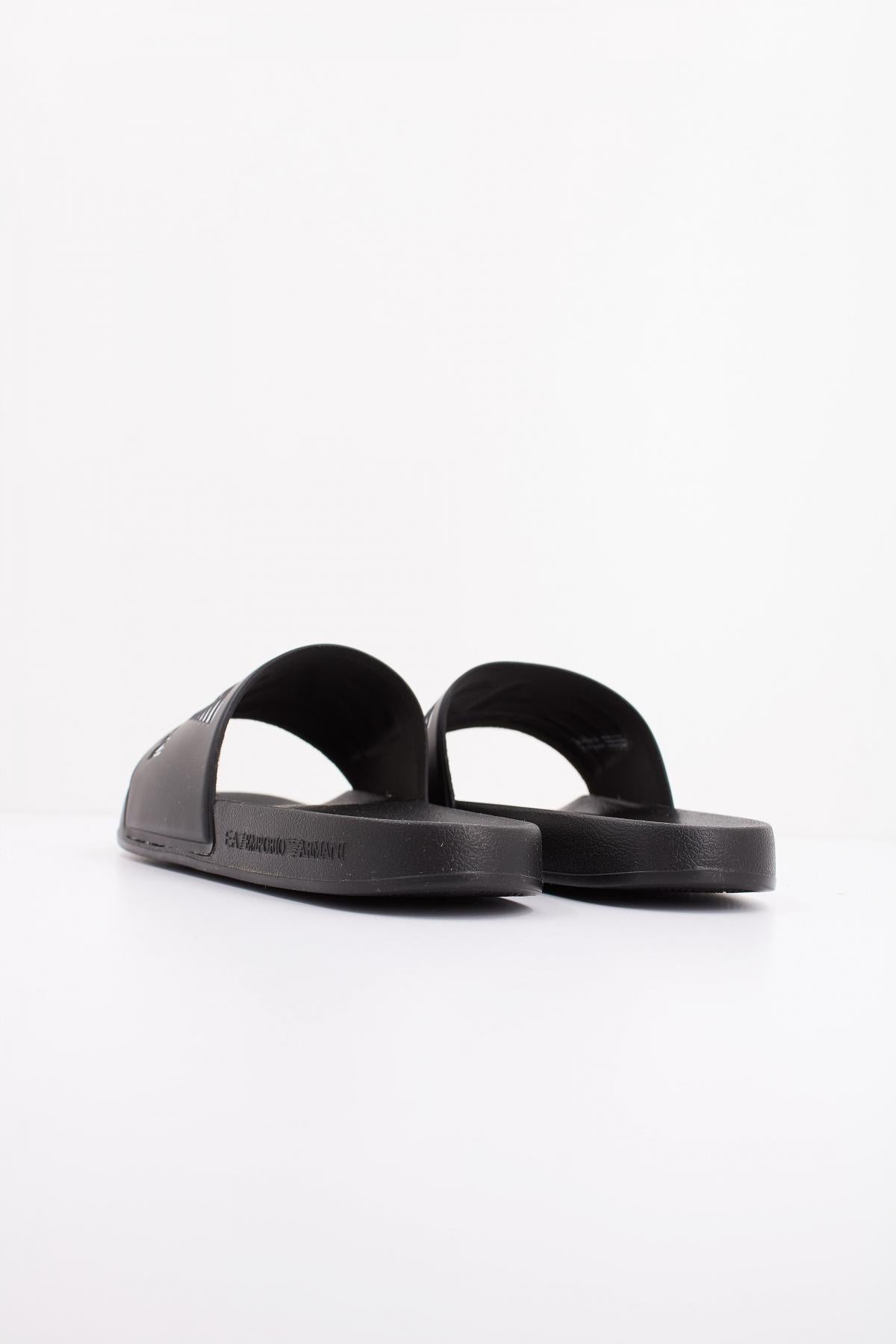 EMPORIO ARMANI SCARPE BEACHWEAR en color NEGRO  (4)
