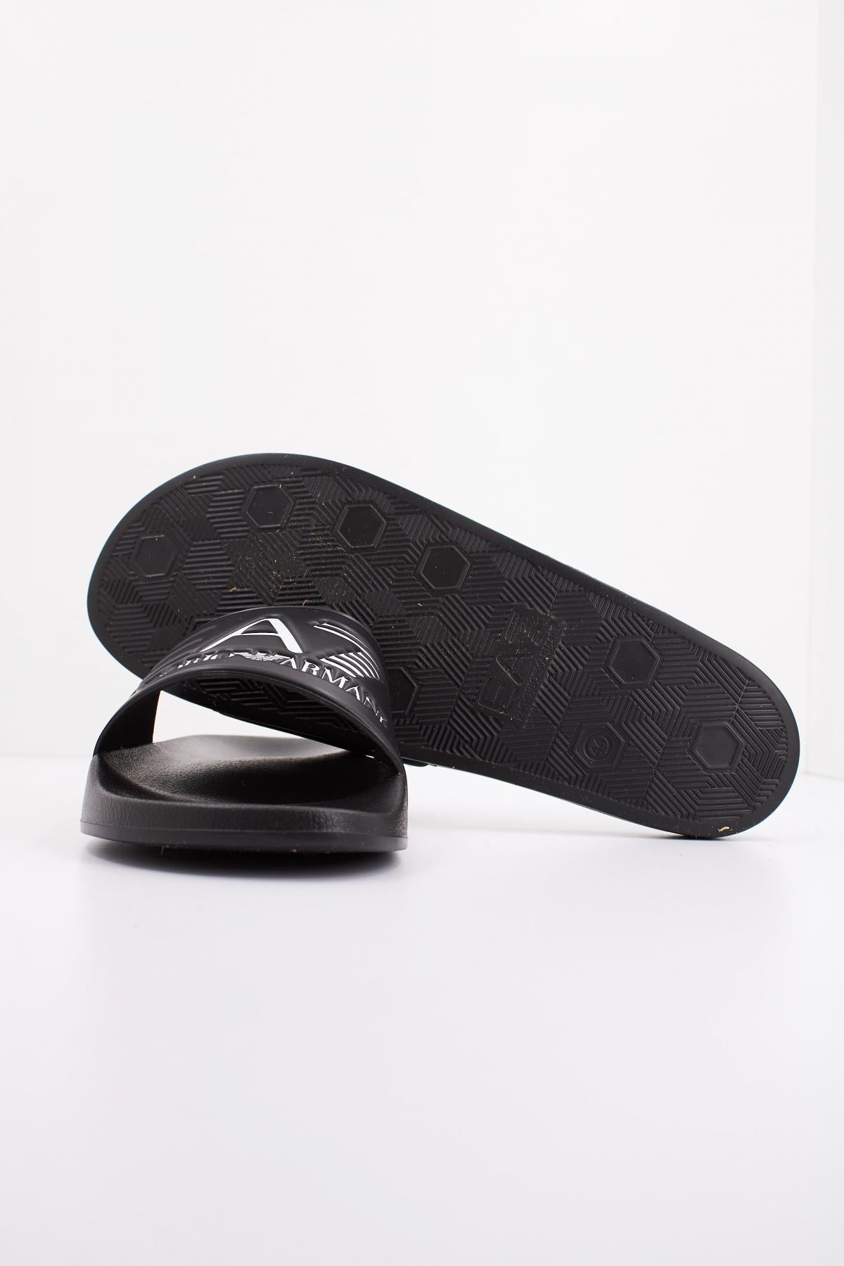 EMPORIO ARMANI SCARPE BEACHWEAR en color NEGRO  (5)