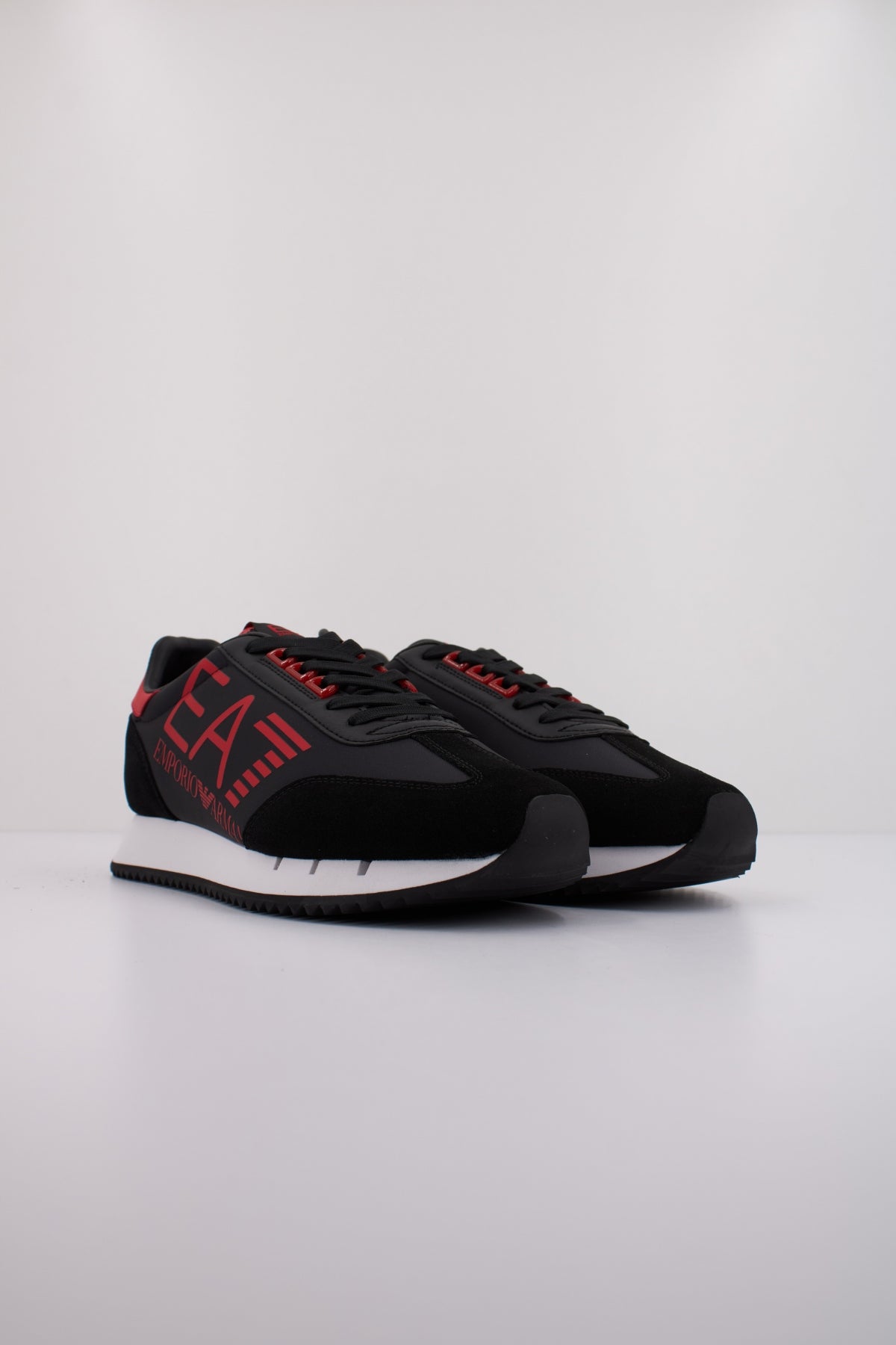 EA BY EMPORIO ARMANI X AF en color NEGRO  (2)